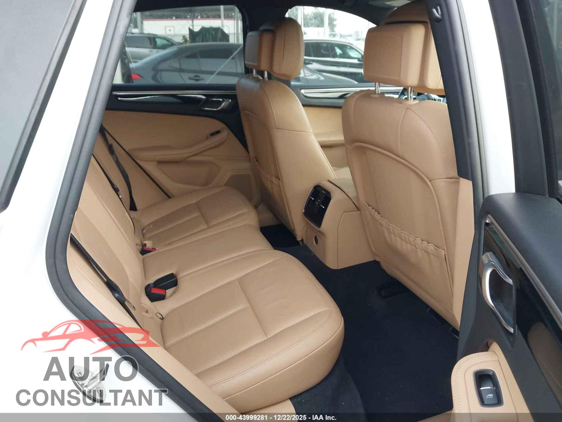 PORSCHE MACAN 2017 - WP1AA2A52HLB09303