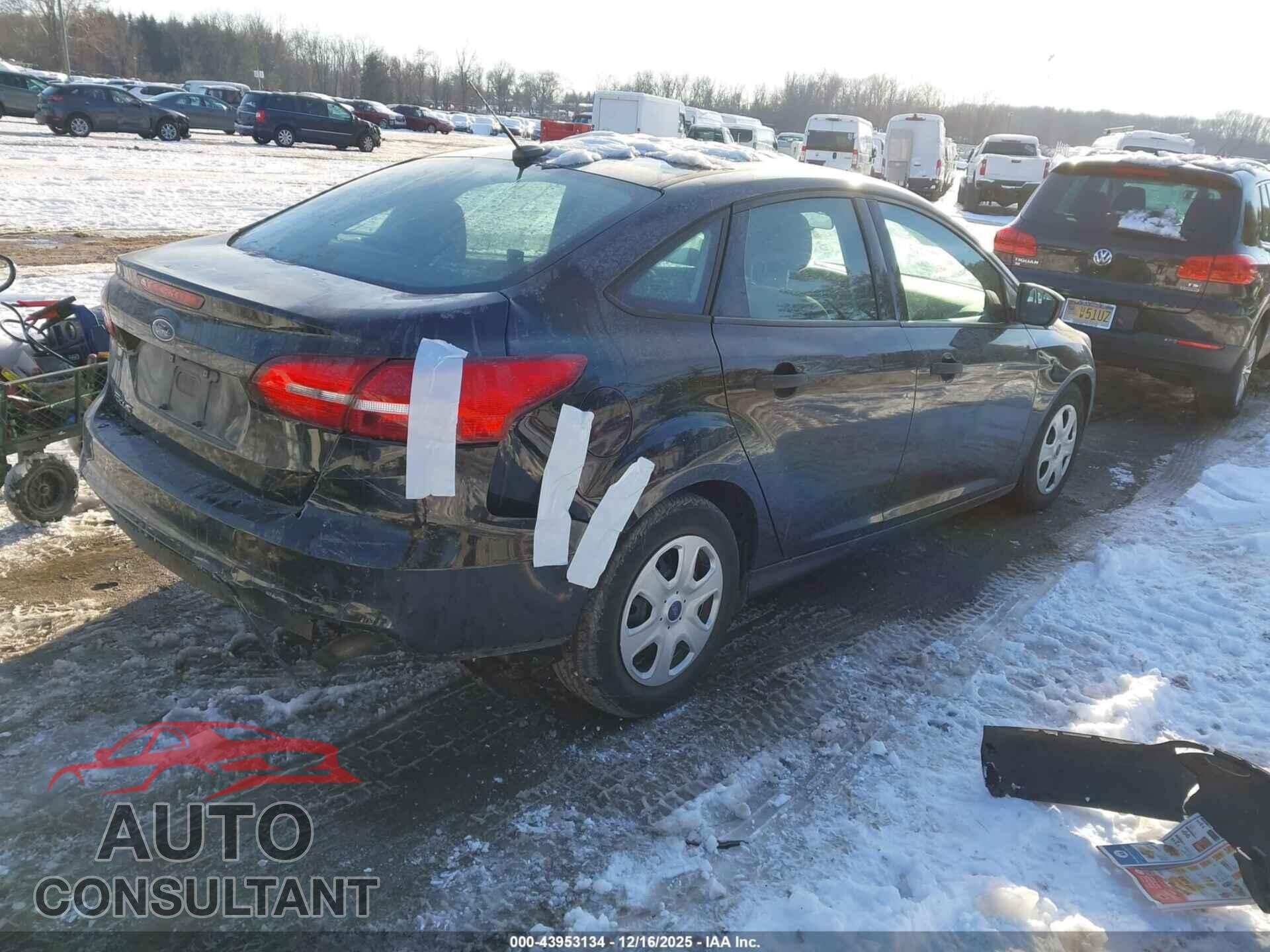 FORD FOCUS 2017 - 1FADP3E29HL326694