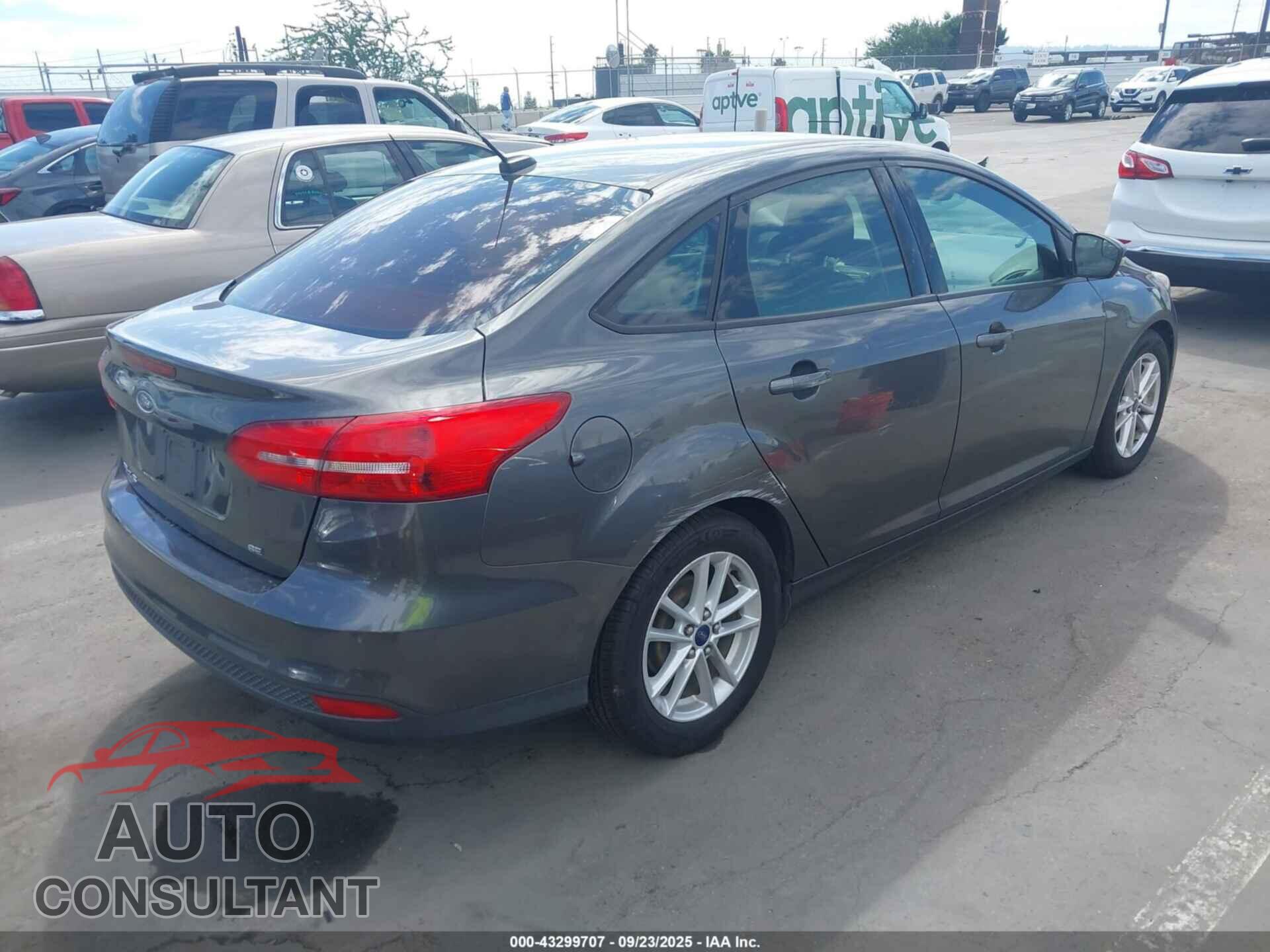 FORD FOCUS 2015 - 1FADP3F29FL363868
