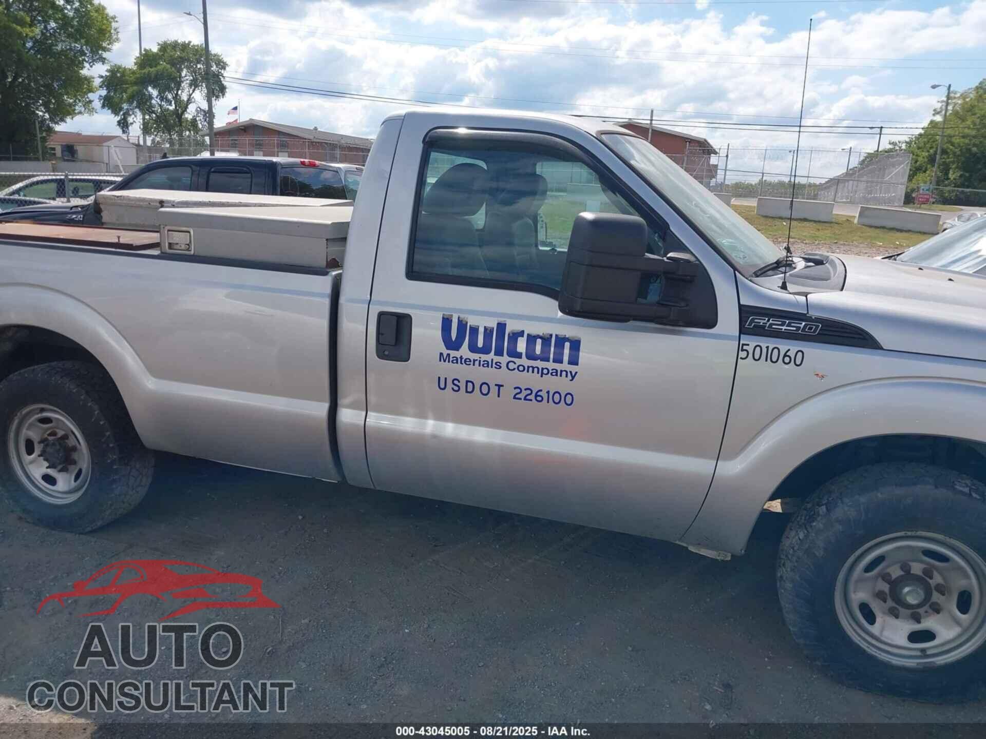 FORD F-250 2015 - 1FTBF2A67FEB99971