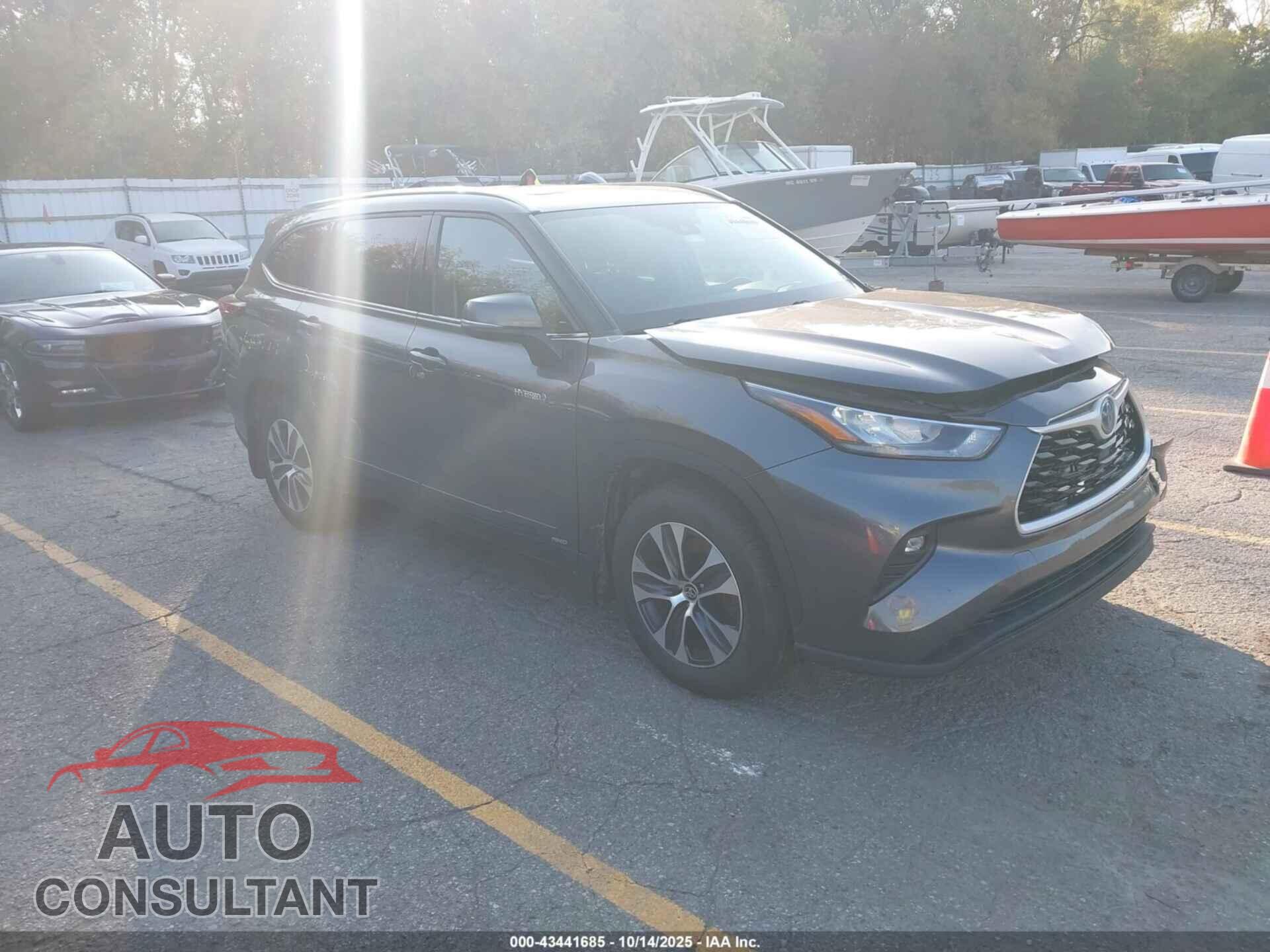 TOYOTA HIGHLANDER 2020 - 5TDHBRCH0LS512653