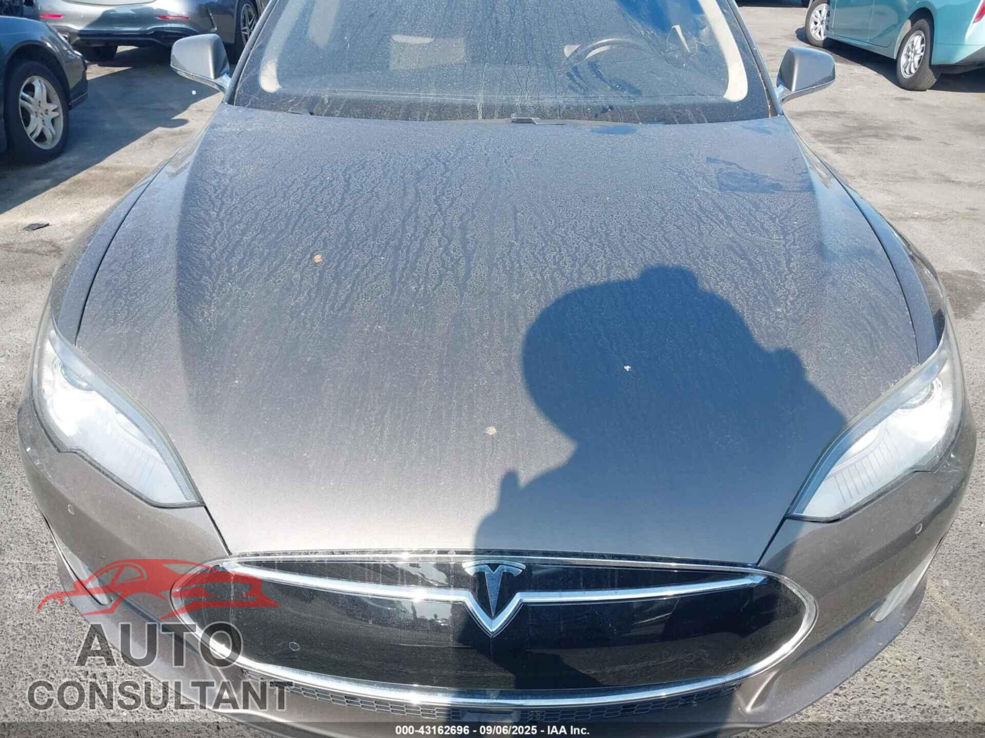 TESLA MODEL S 2015 - 5YJSA1S26FF097452