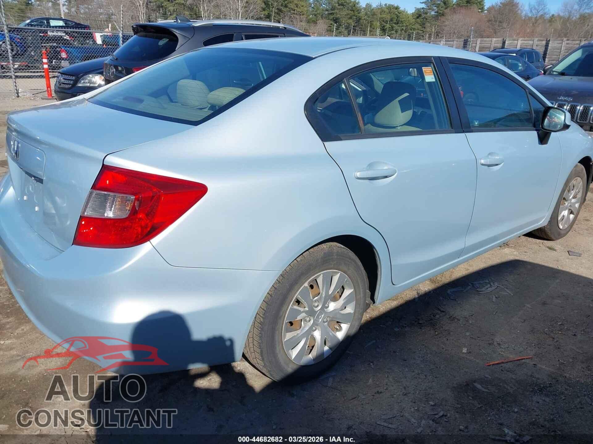 HONDA CIVIC 2012 - 2HGFB2F55CH528623