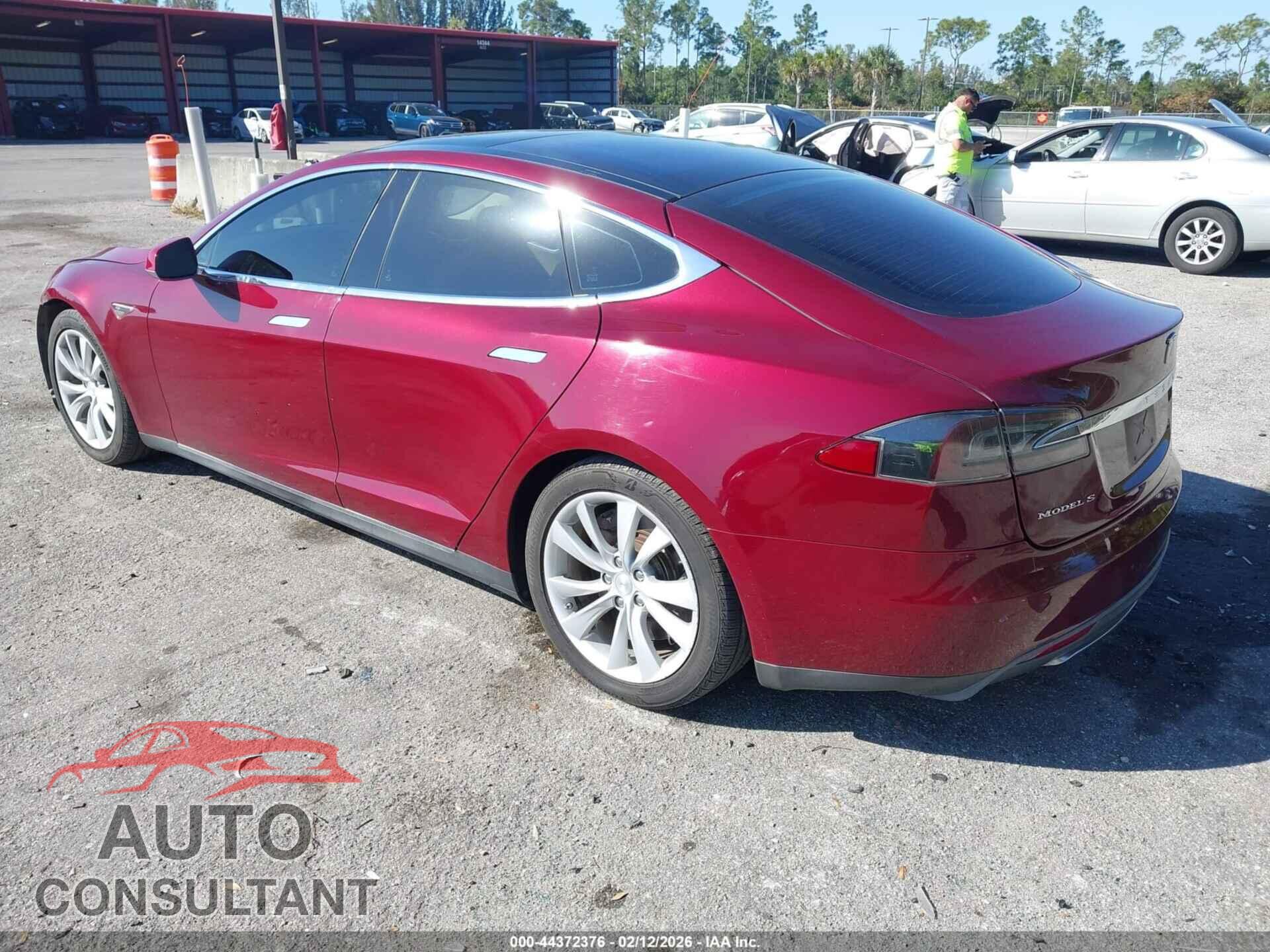 TESLA MODEL S 2012 - 5YJSA1DN4CFP01583