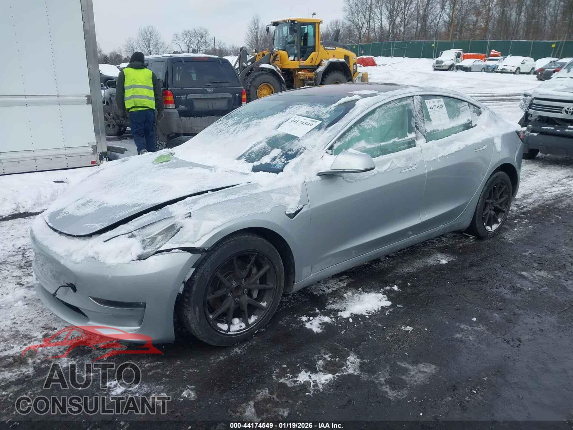 TESLA MODEL 3 2018 - 5YJ3E1EA3JF037455