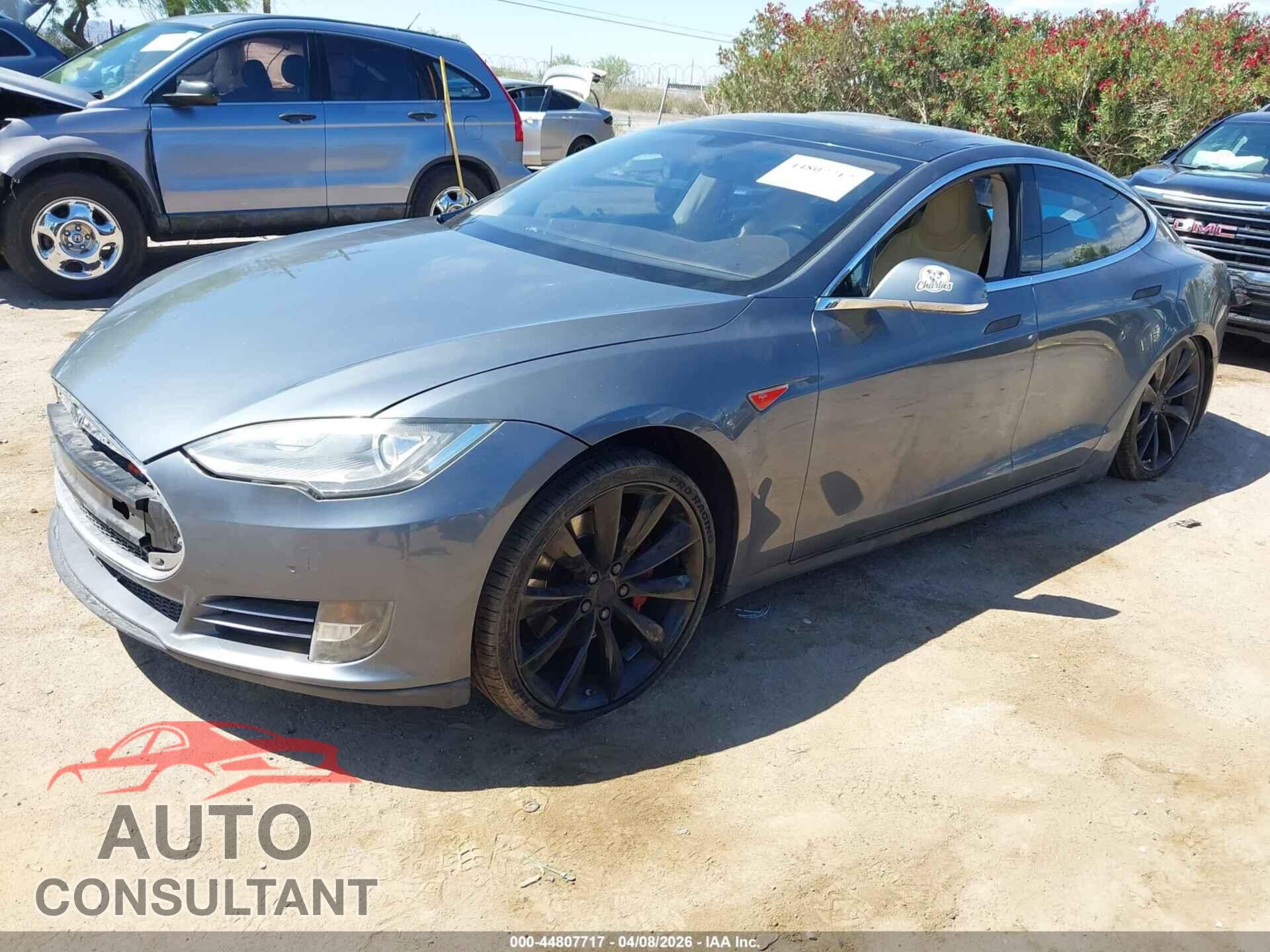 TESLA MODEL S 2013 - 5YJSA1BG2DFP08330