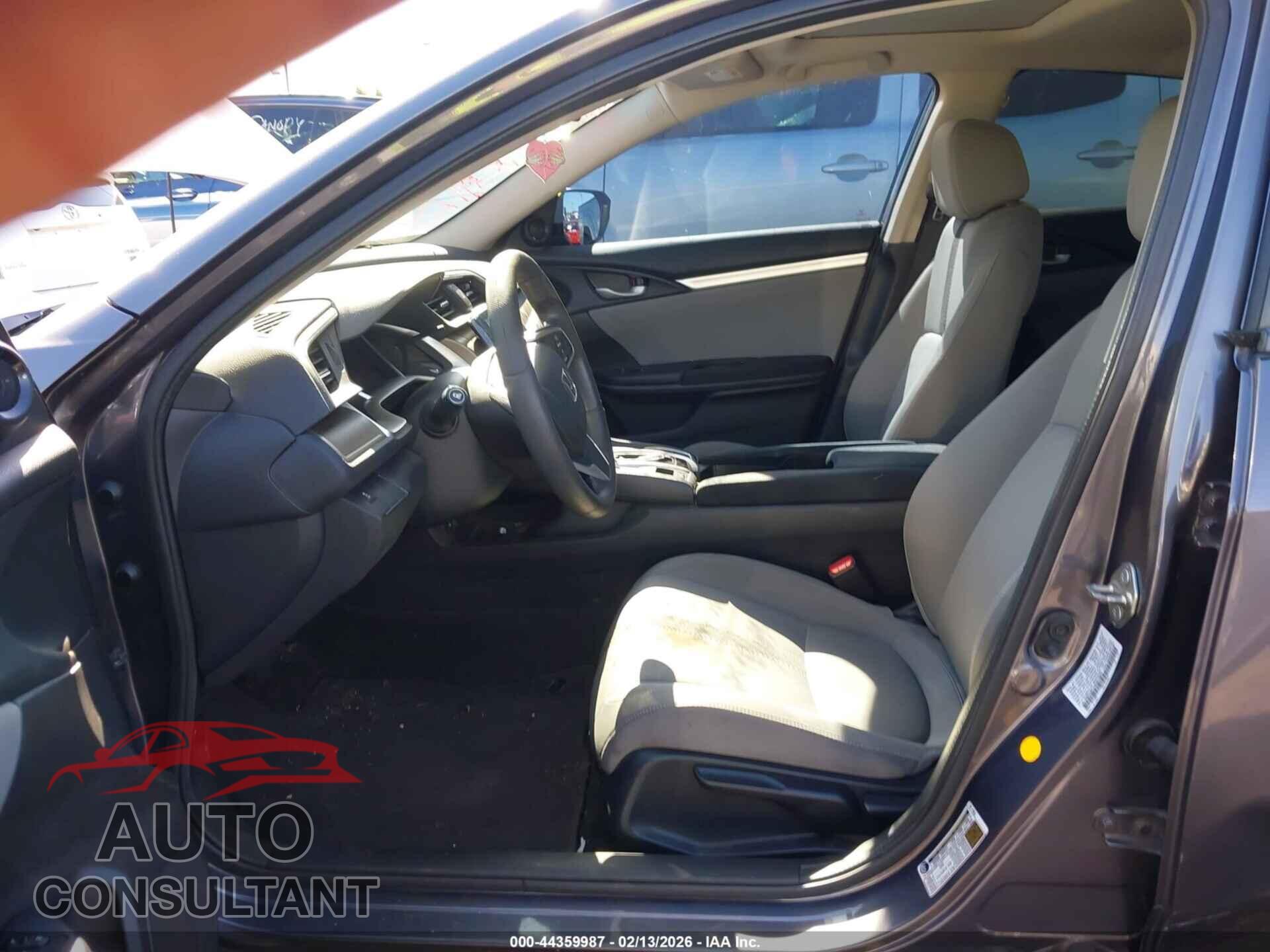 HONDA CIVIC 2017 - 19XFC2F71HE213947