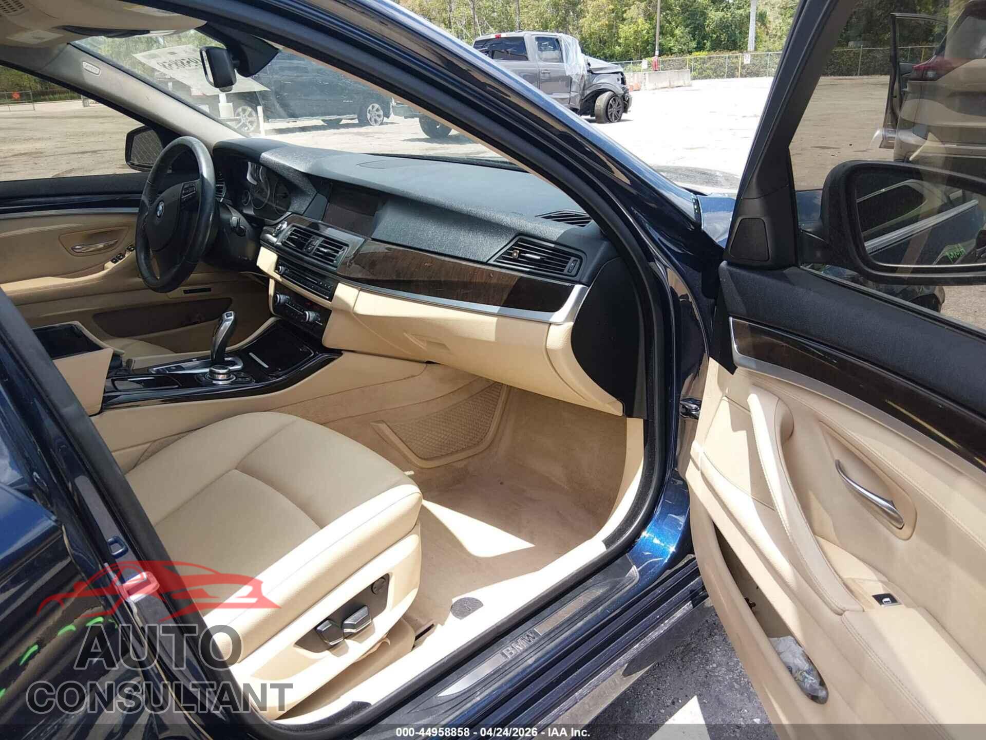 BMW 528I 2013 - WBAXG5C51DDY34594