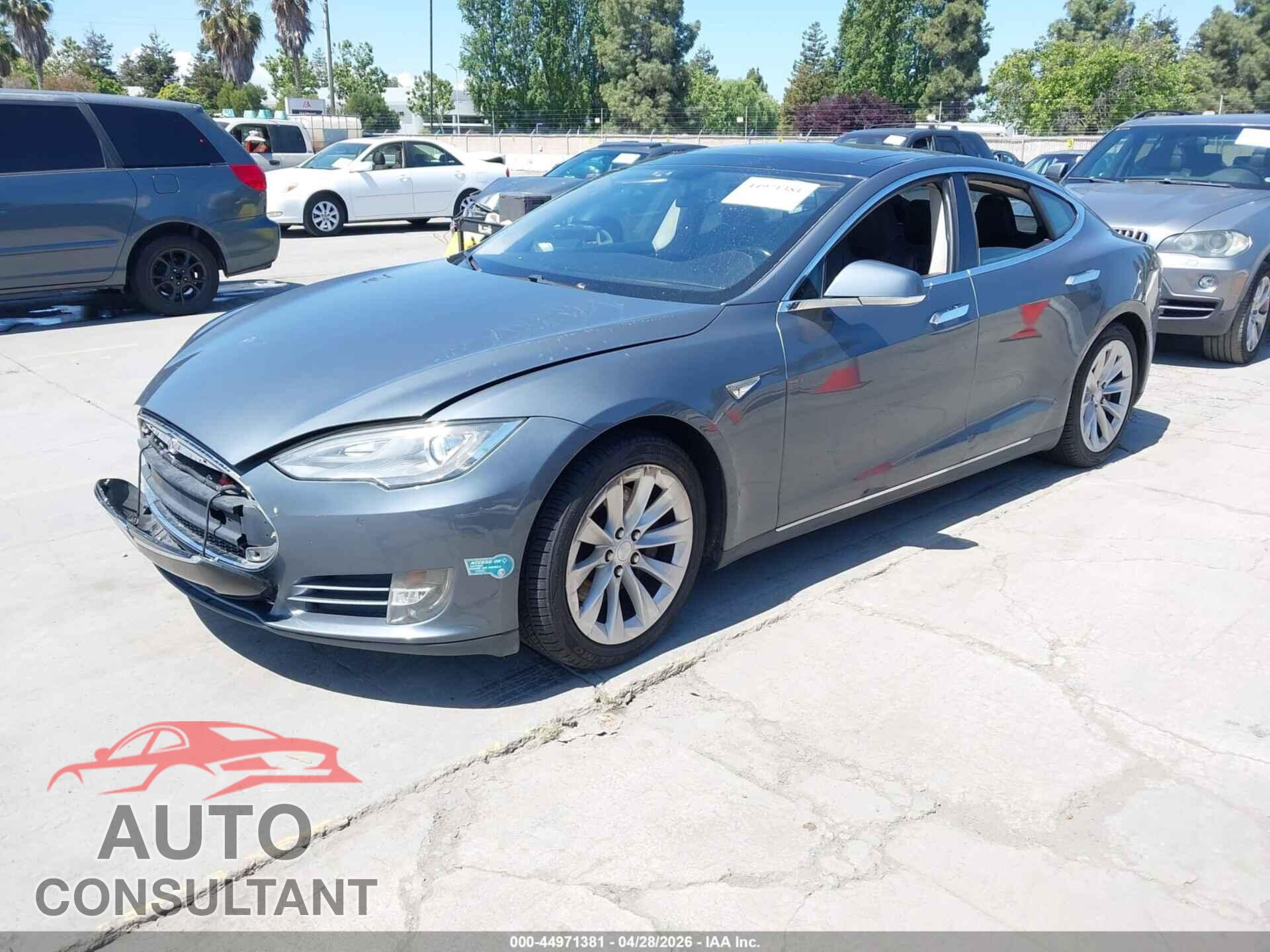TESLA MODEL S 2013 - 5YJSA1DN8DFP28982