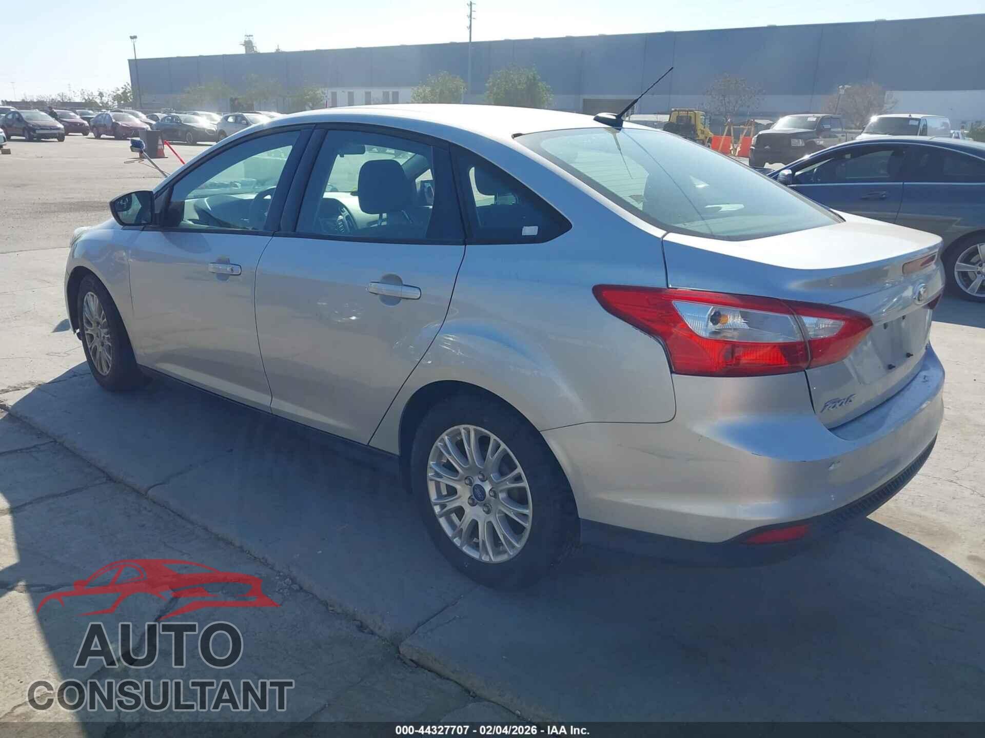 FORD FOCUS 2012 - 1FAHP3F2XCL348146
