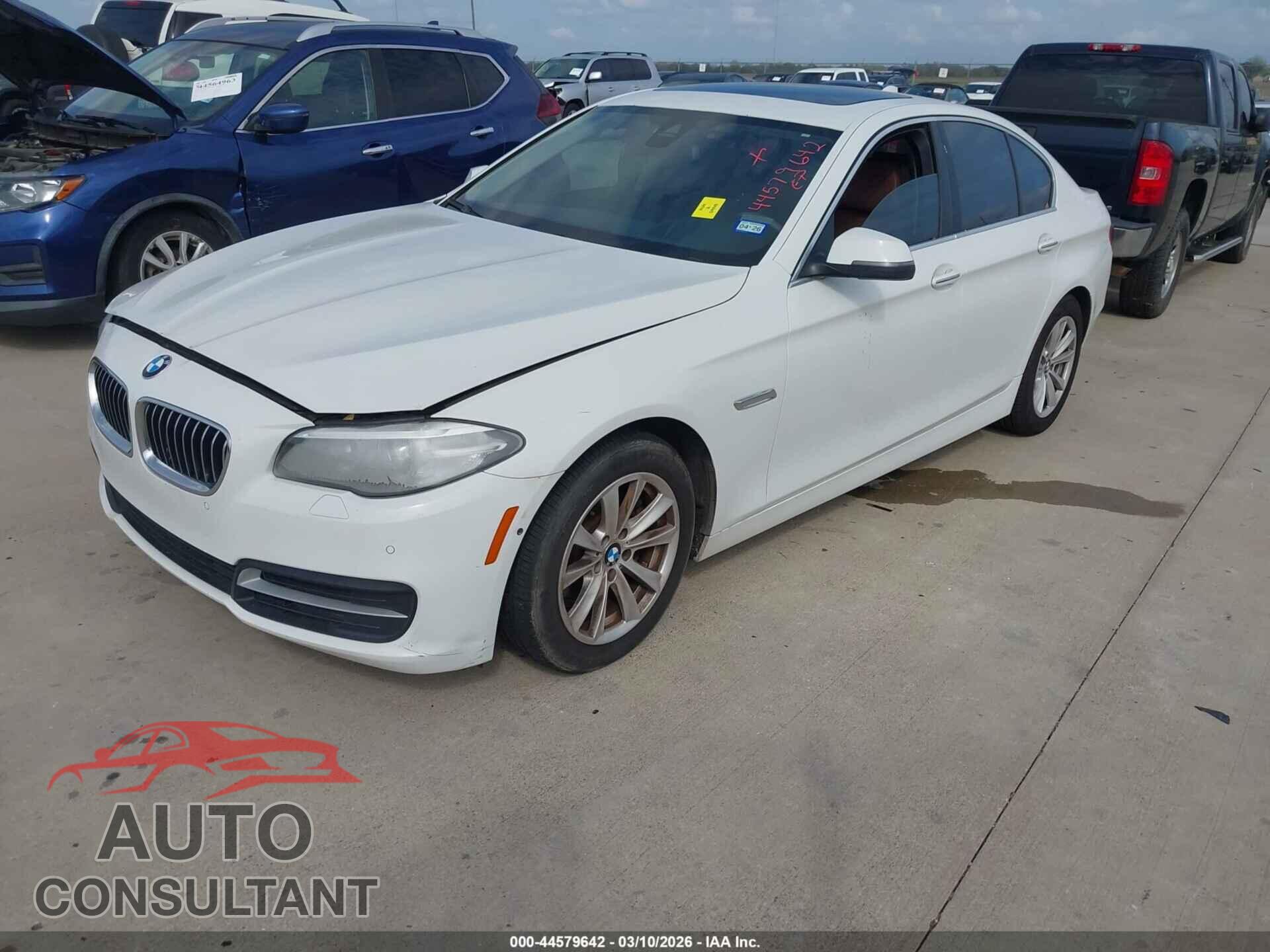 BMW 528I 2014 - WBA5A5C57ED511595