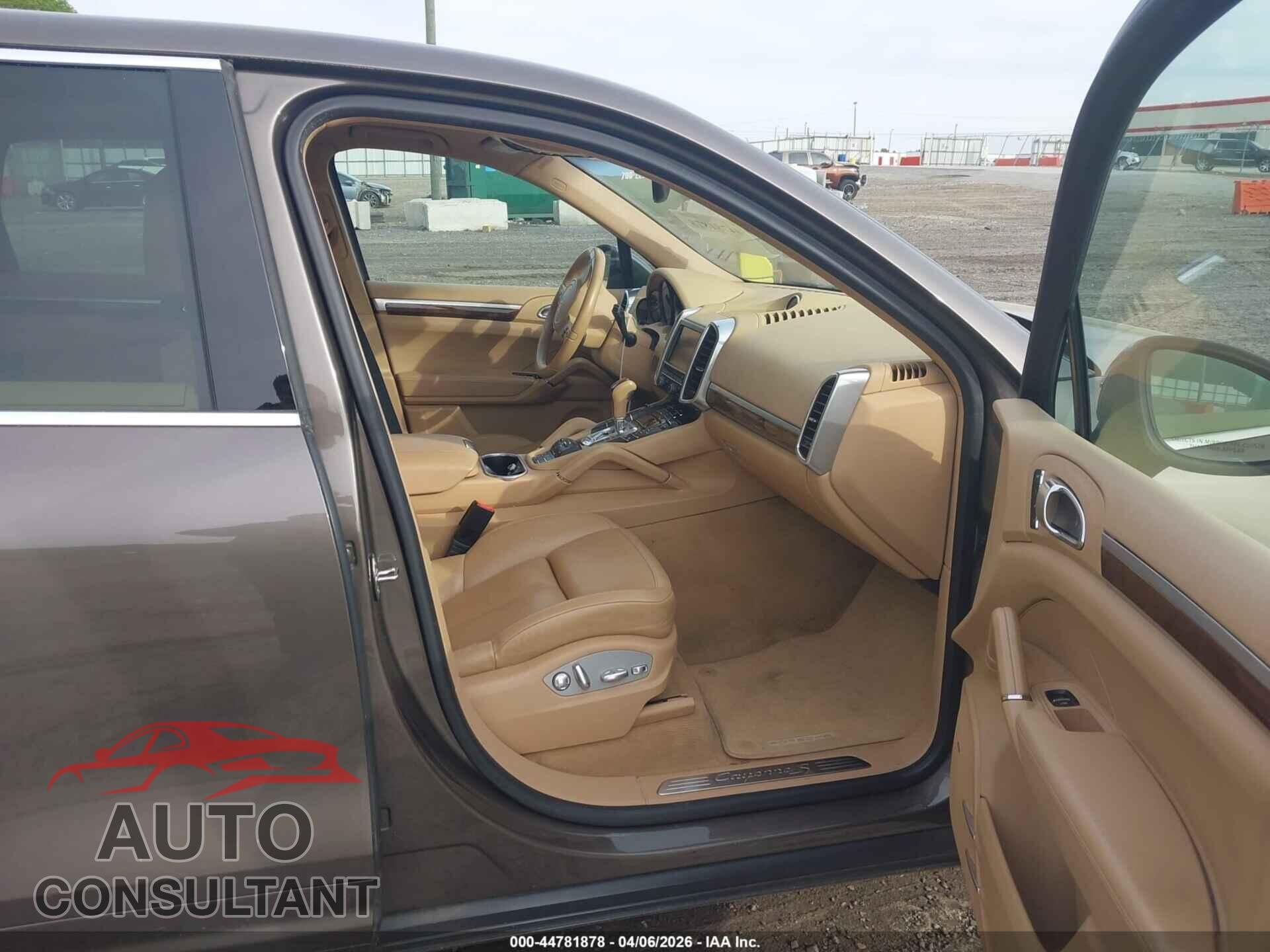 PORSCHE CAYENNE 2014 - WP1AB2A26ELA55521