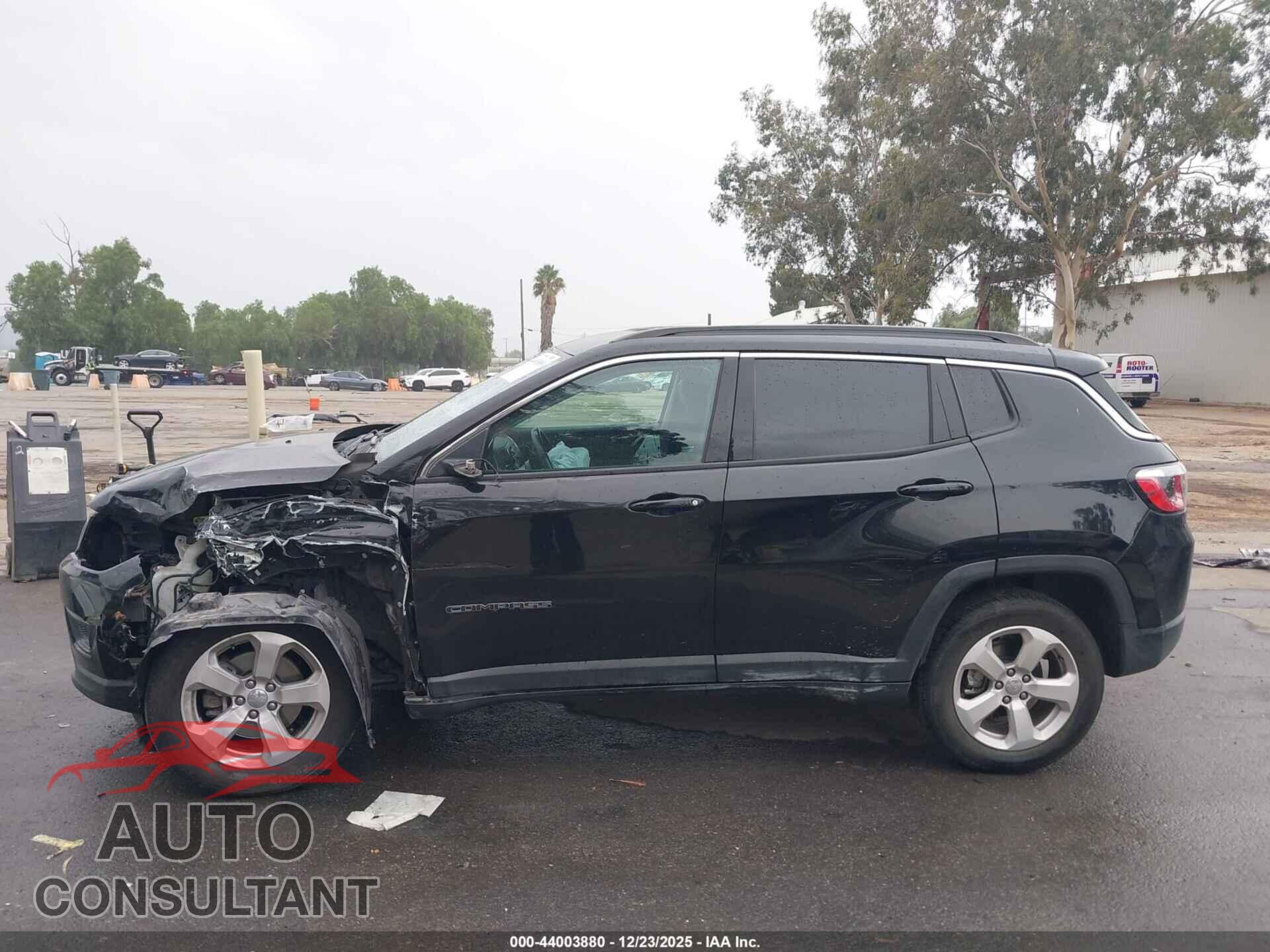 JEEP COMPASS 2019 - 3C4NJDBB0KT723474