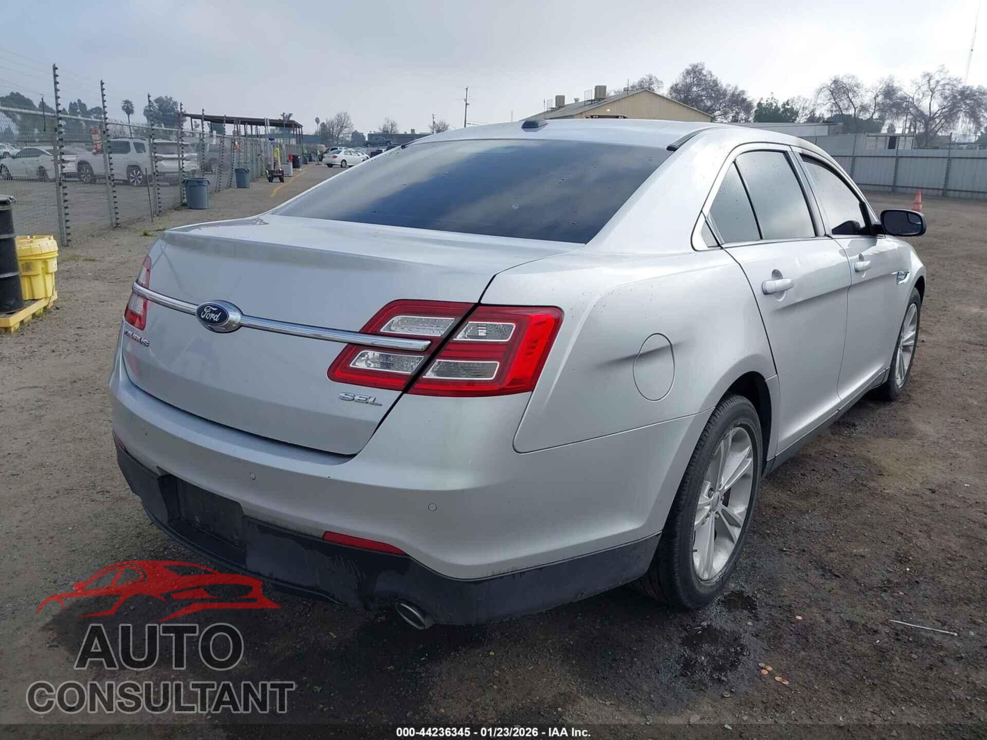 FORD TAURUS 2016 - 1FAHP2E82GG158498