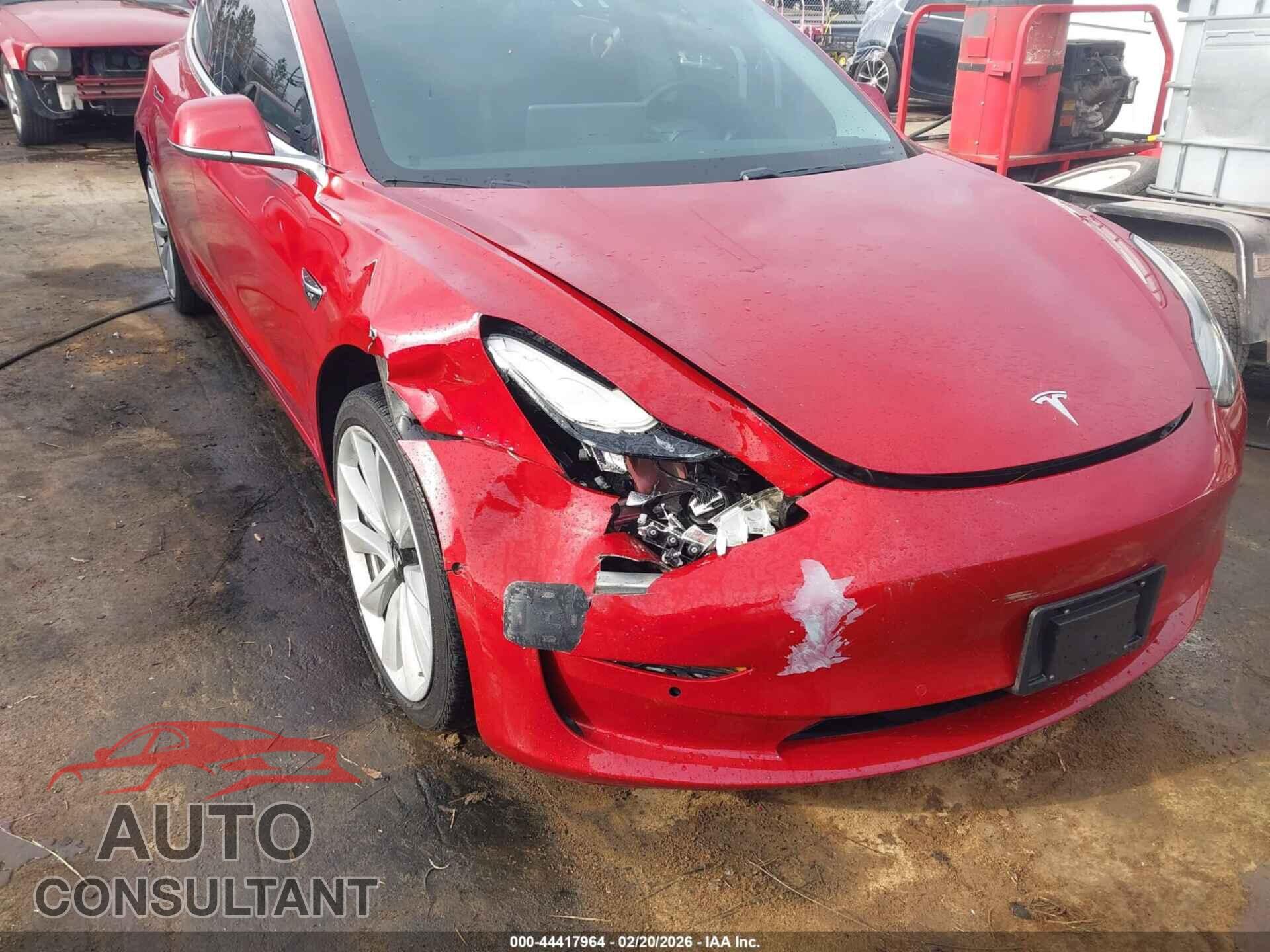 TESLA MODEL 3 2018 - 5YJ3E1EA3JF032840