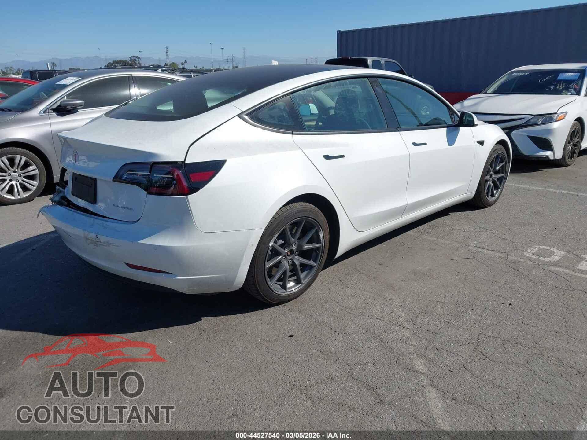 TESLA MODEL 3 2022 - 5YJ3E1EB2NF212213