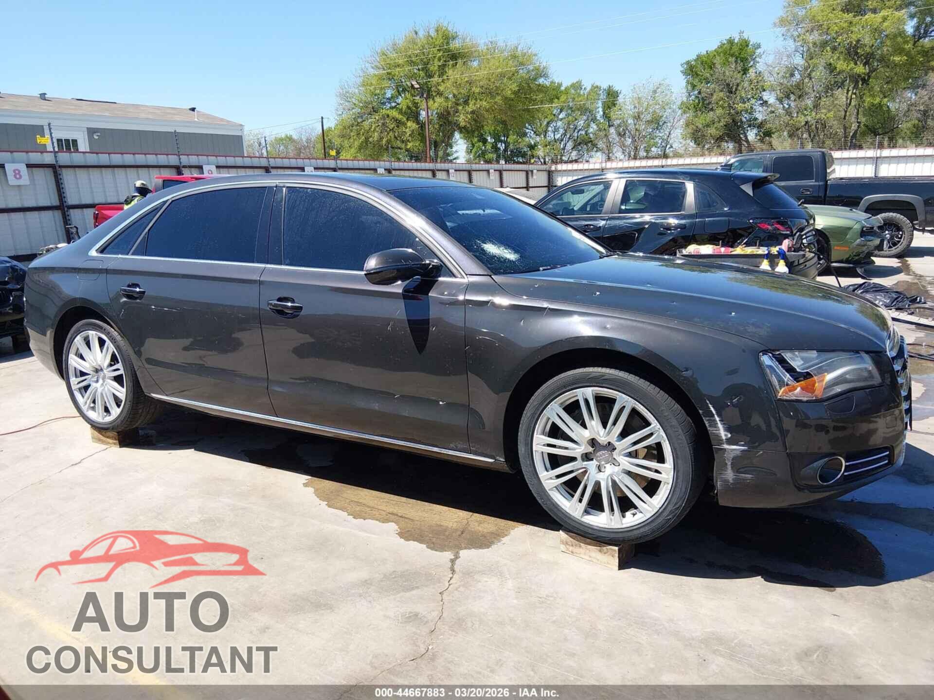 AUDI A8 L 2012 - WAURVAFD5CN006261