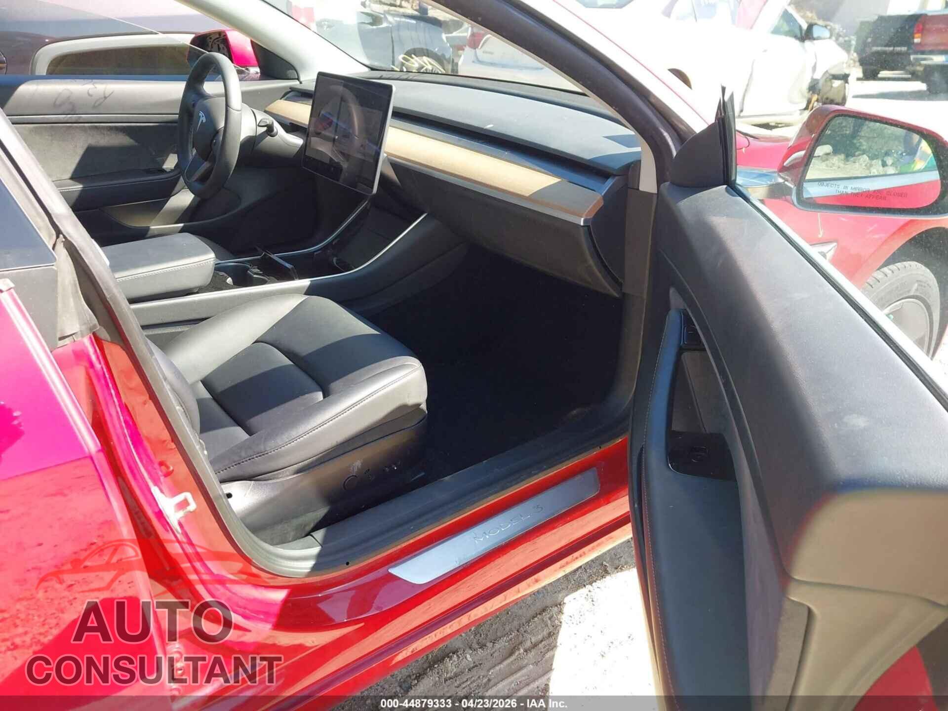 TESLA MODEL 3 2020 - 5YJ3E1EA1LF705689