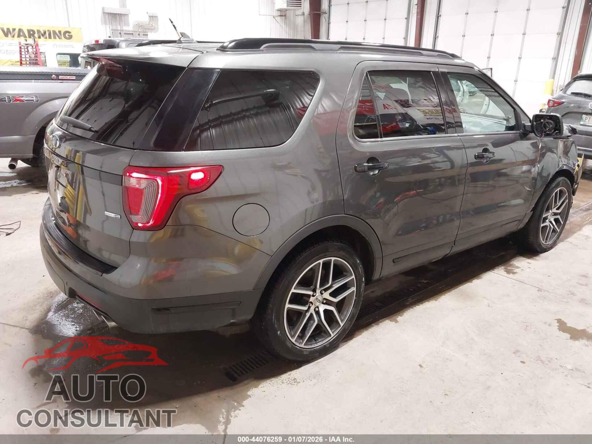 FORD EXPLORER 2018 - 1FM5K8GT5JGB37499