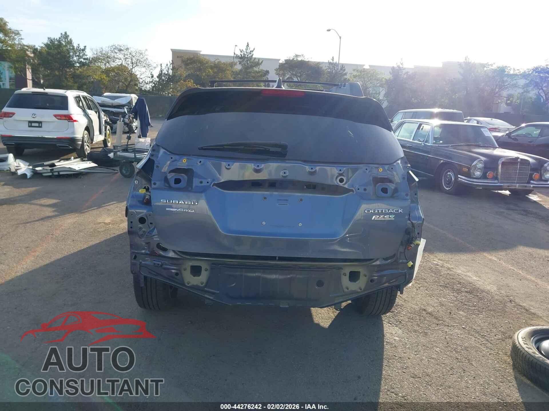 SUBARU OUTBACK 2017 - 4S4BSAFC8H3376574
