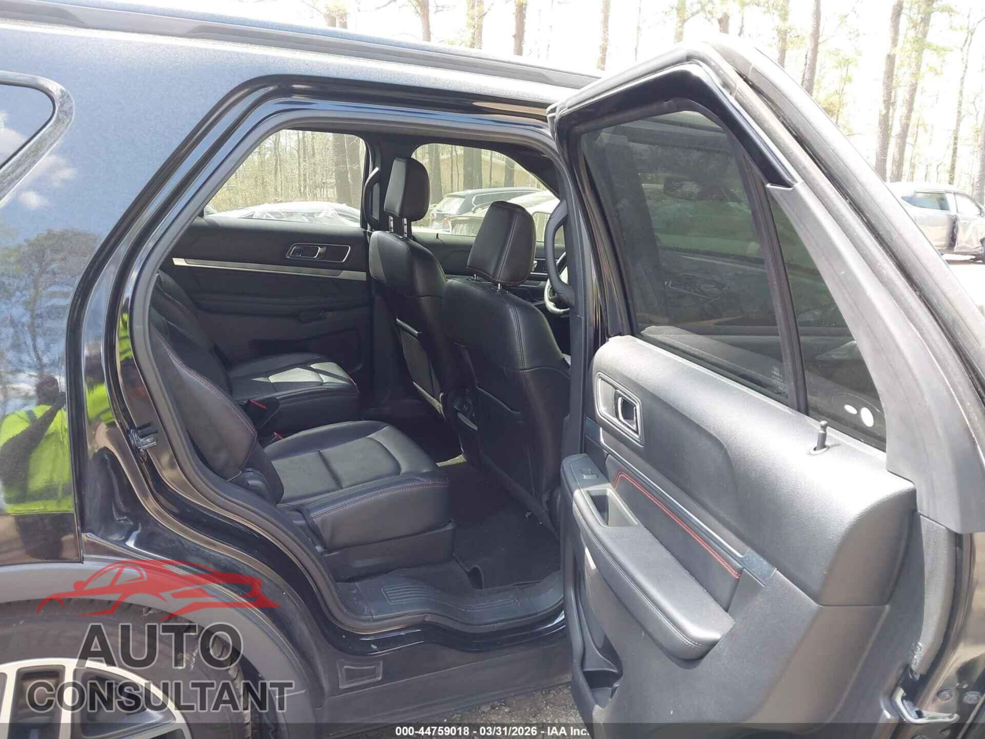 FORD EXPLORER 2018 - 1FM5K8GT8JGB27629