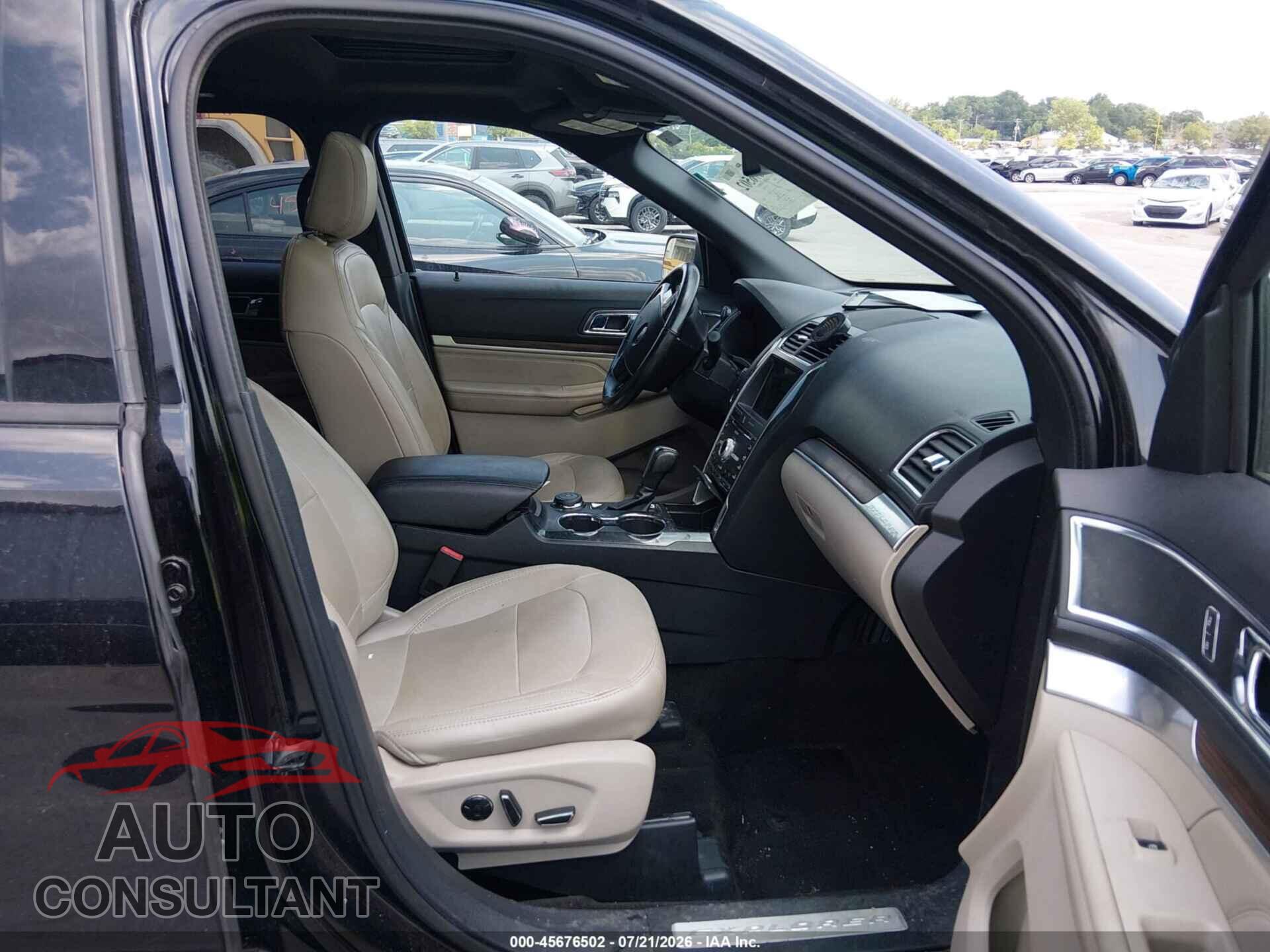 FORD EXPLORER 2018 - 1FM5K8FH2JGB49008