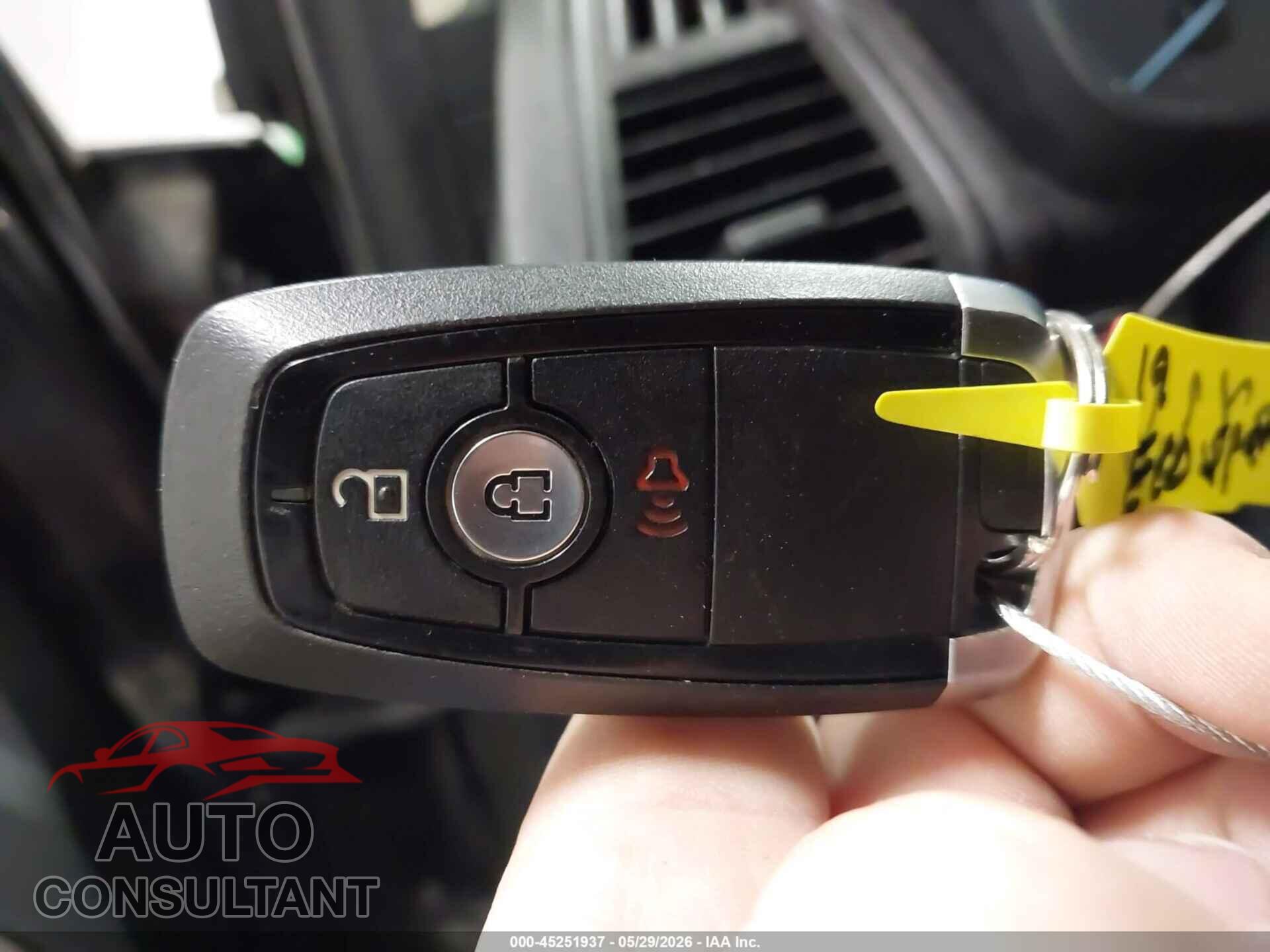 FORD ECOSPORT 2019 - MAJ6S3KL2KC309926