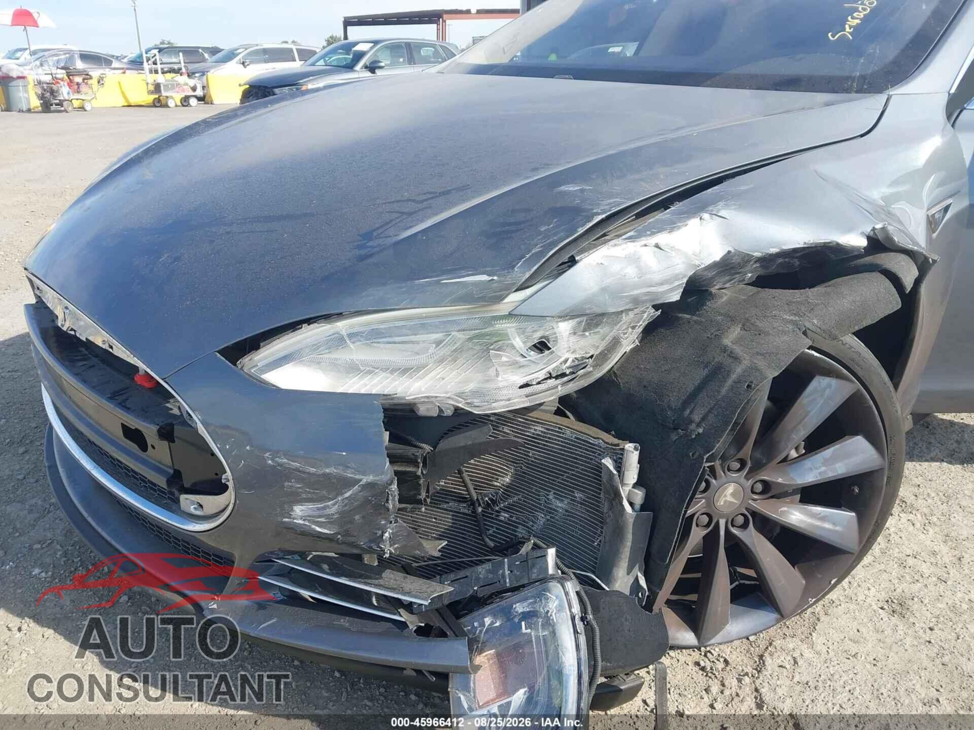 TESLA MODEL S 2013 - 5YJSA1DNXDFP06742
