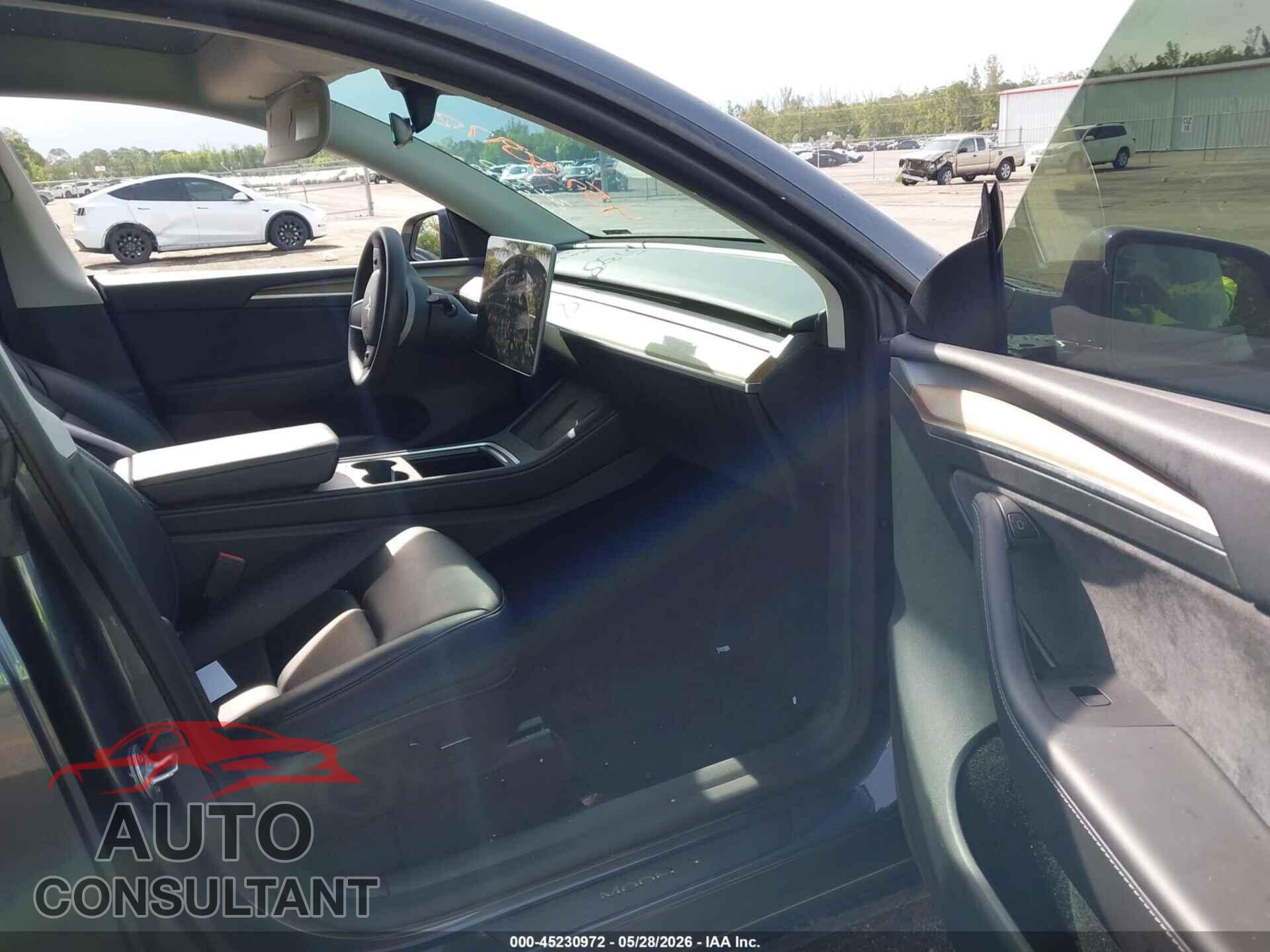 TESLA MODEL Y 2022 - 7SAYGDEF6NF533520