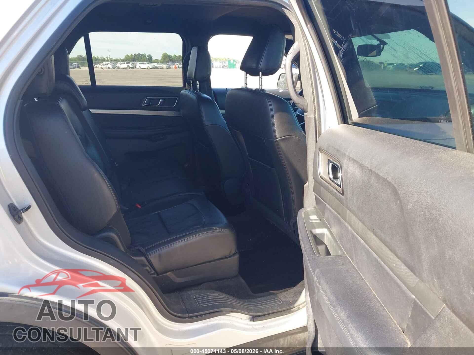 FORD EXPLORER 2018 - 1FM5K7D86JGB51261