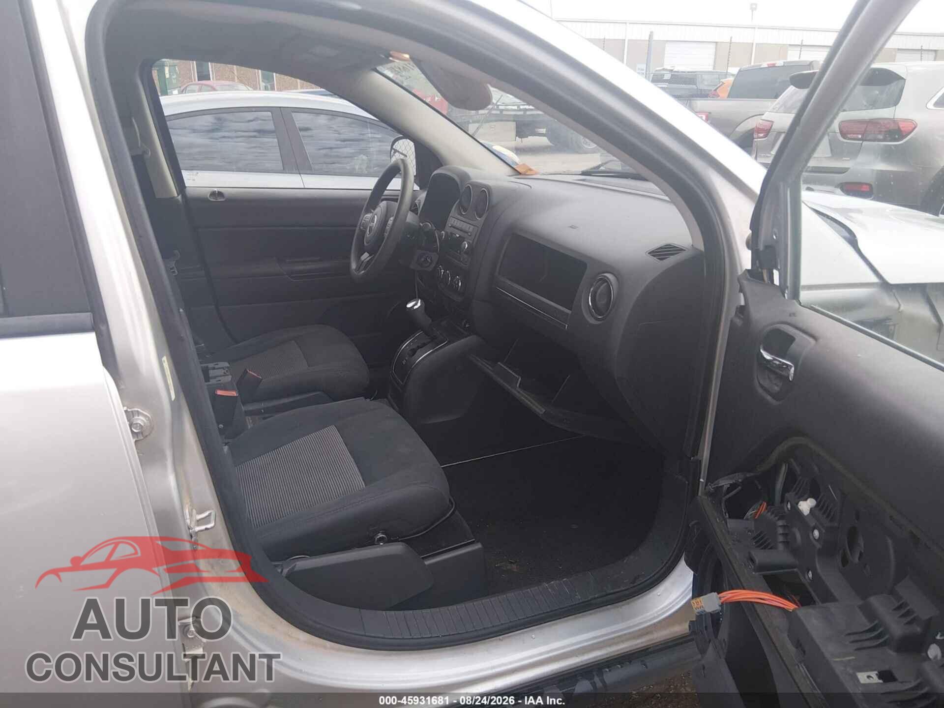 JEEP COMPASS 2012 - 1C4NJCBA8CD657250