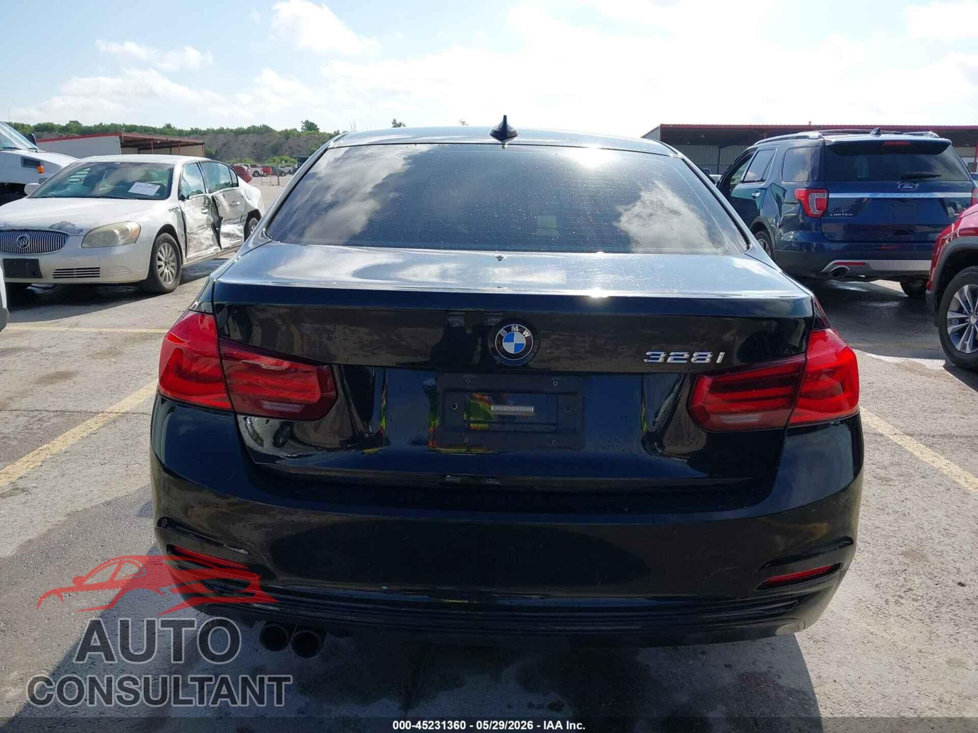 BMW 328I 2016 - WBA8E9G55GNU29459