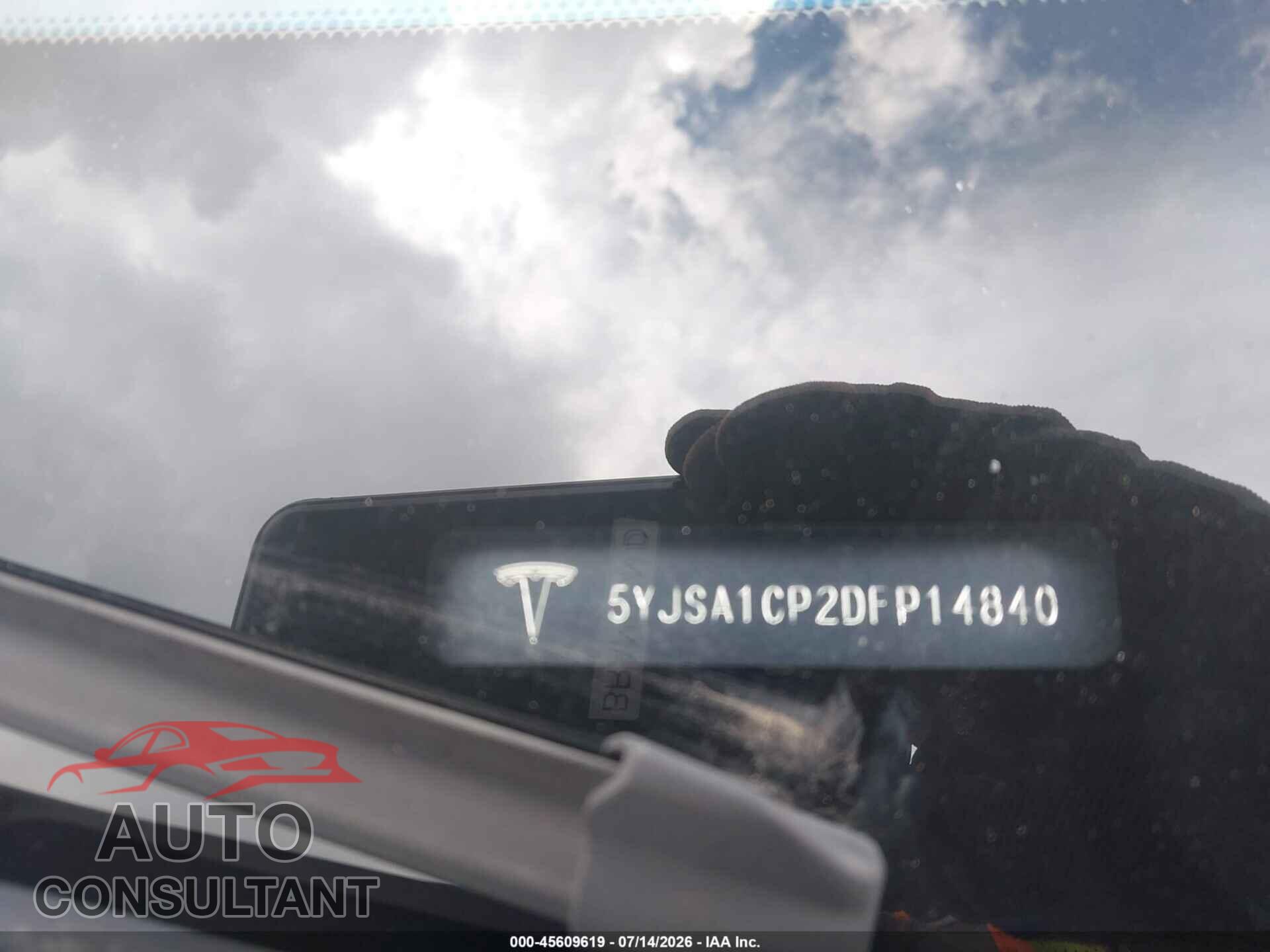 TESLA MODEL S 2013 - 5YJSA1CP2DFP14840
