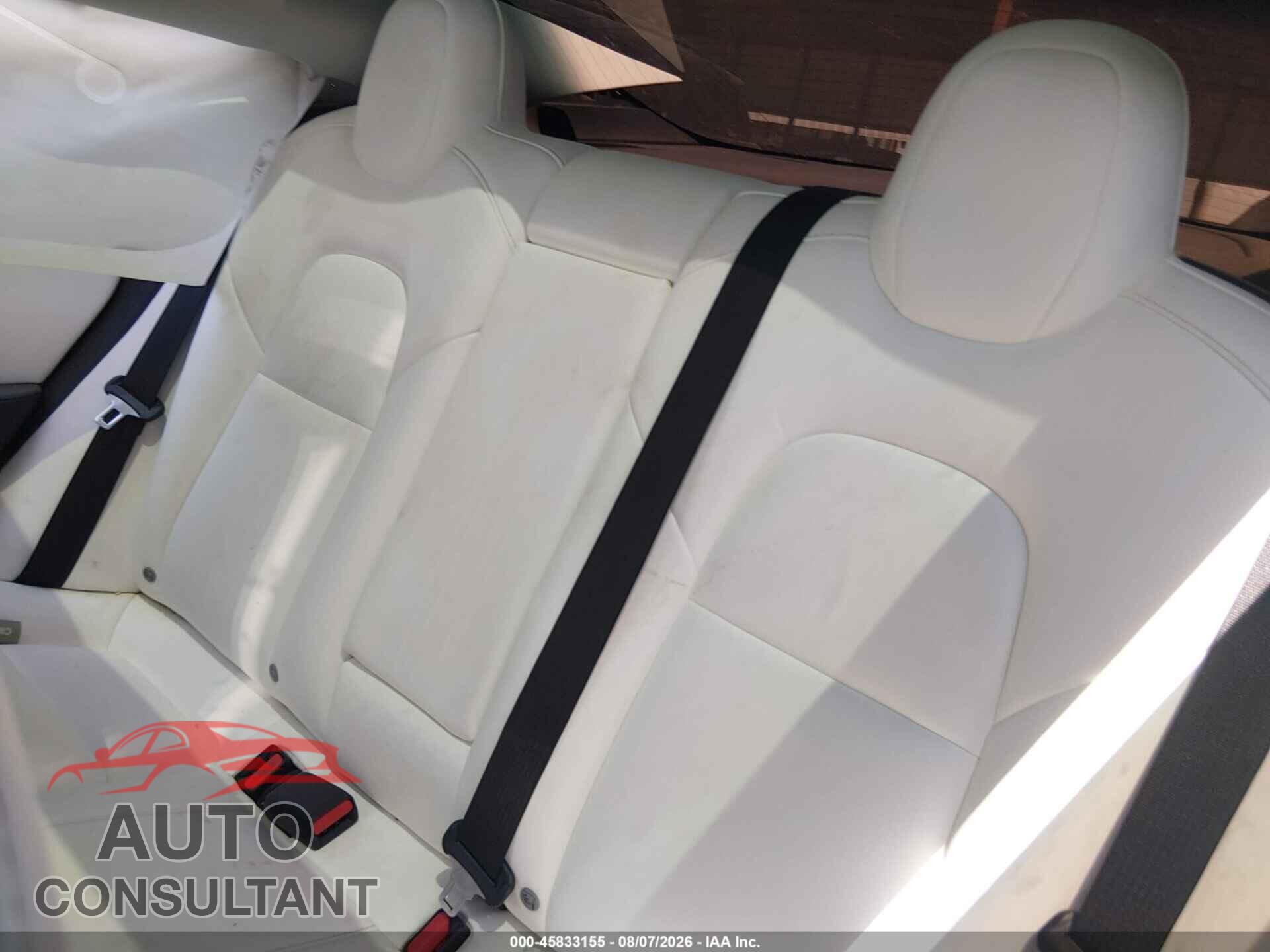 TESLA MODEL 3 2021 - 5YJ3E1EA4MF858679