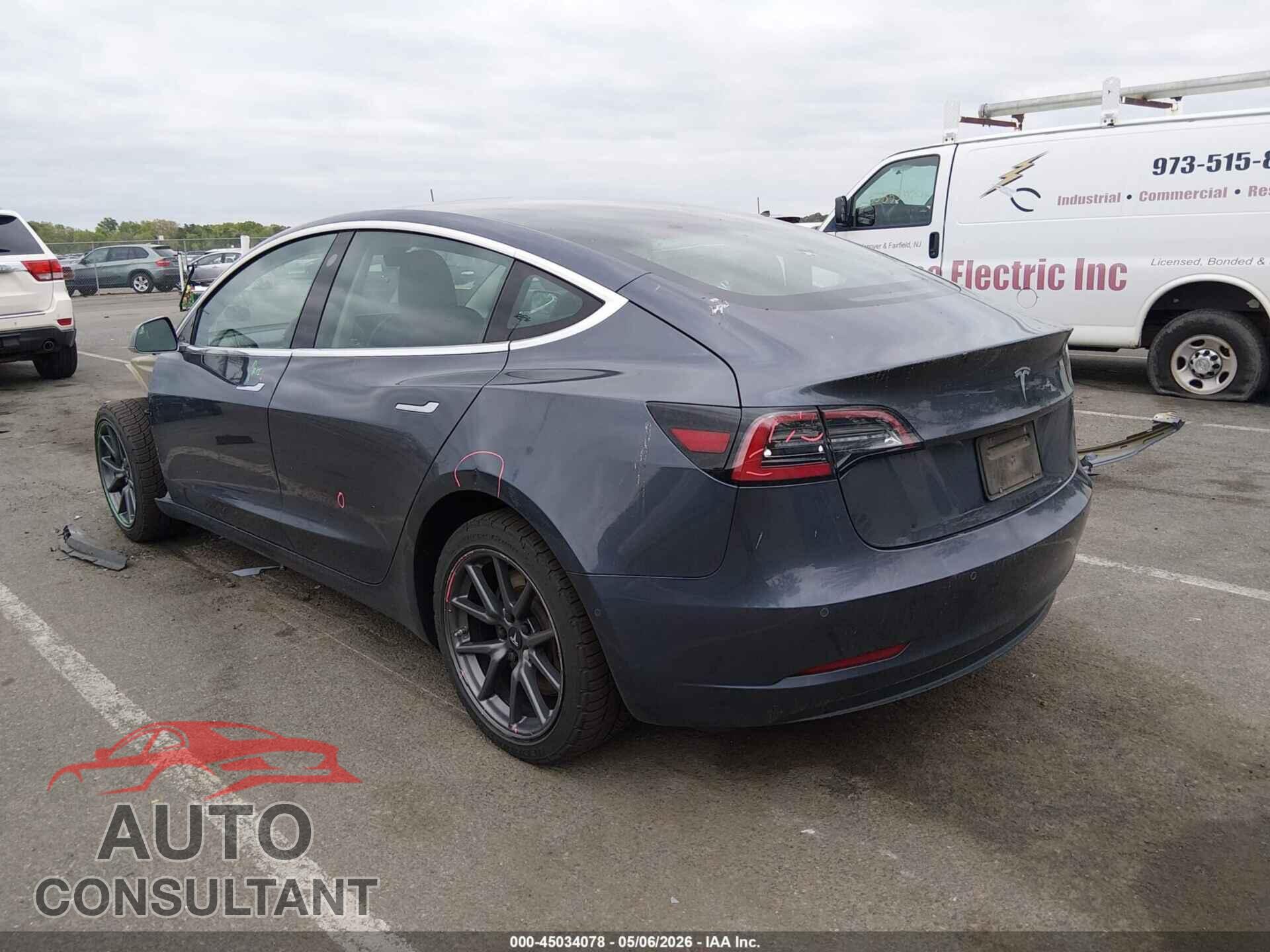 TESLA MODEL 3 2019 - 5YJ3E1EAXKF426952
