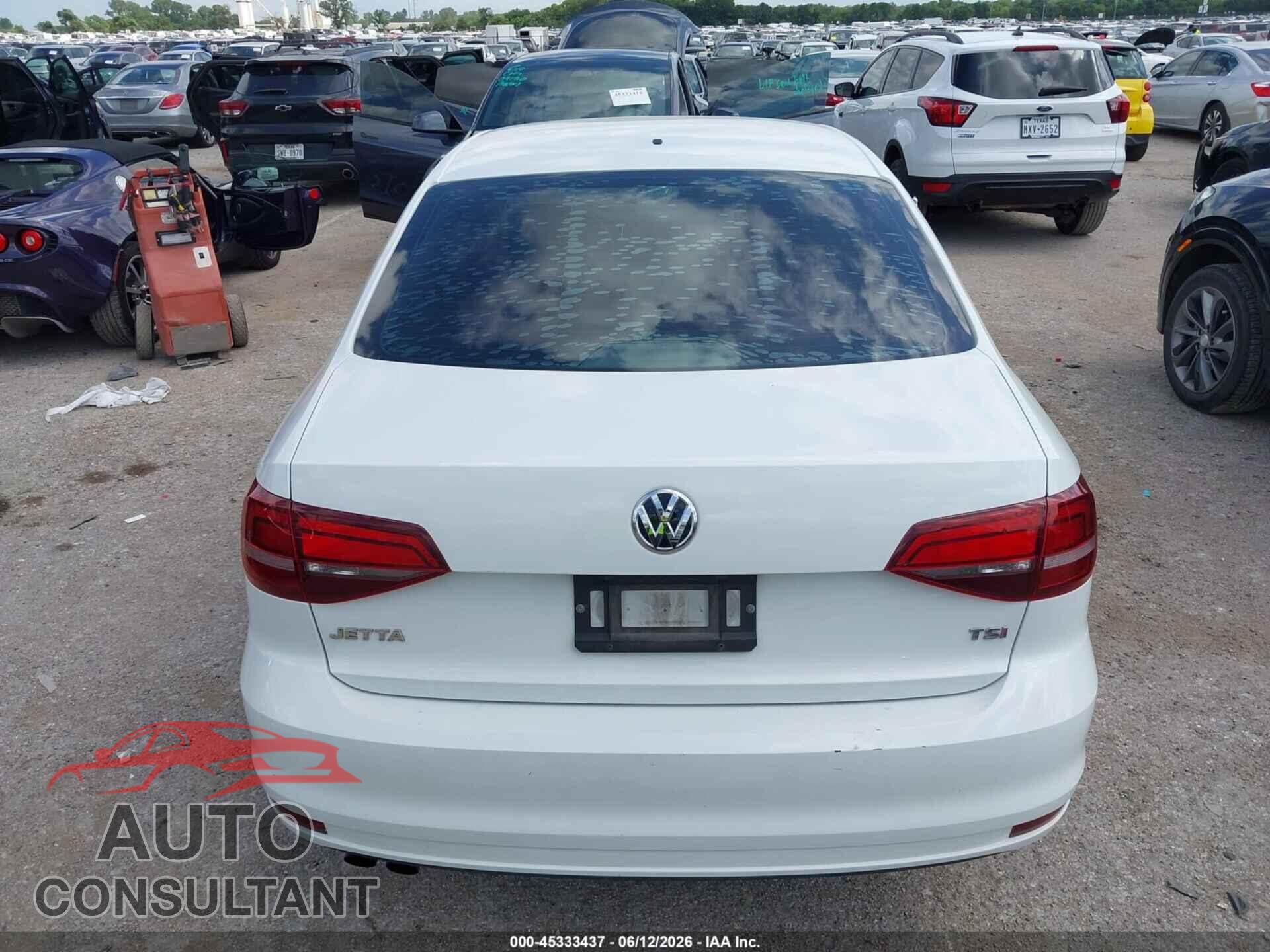 VOLKSWAGEN JETTA 2017 - 3VW2B7AJ3HM273992