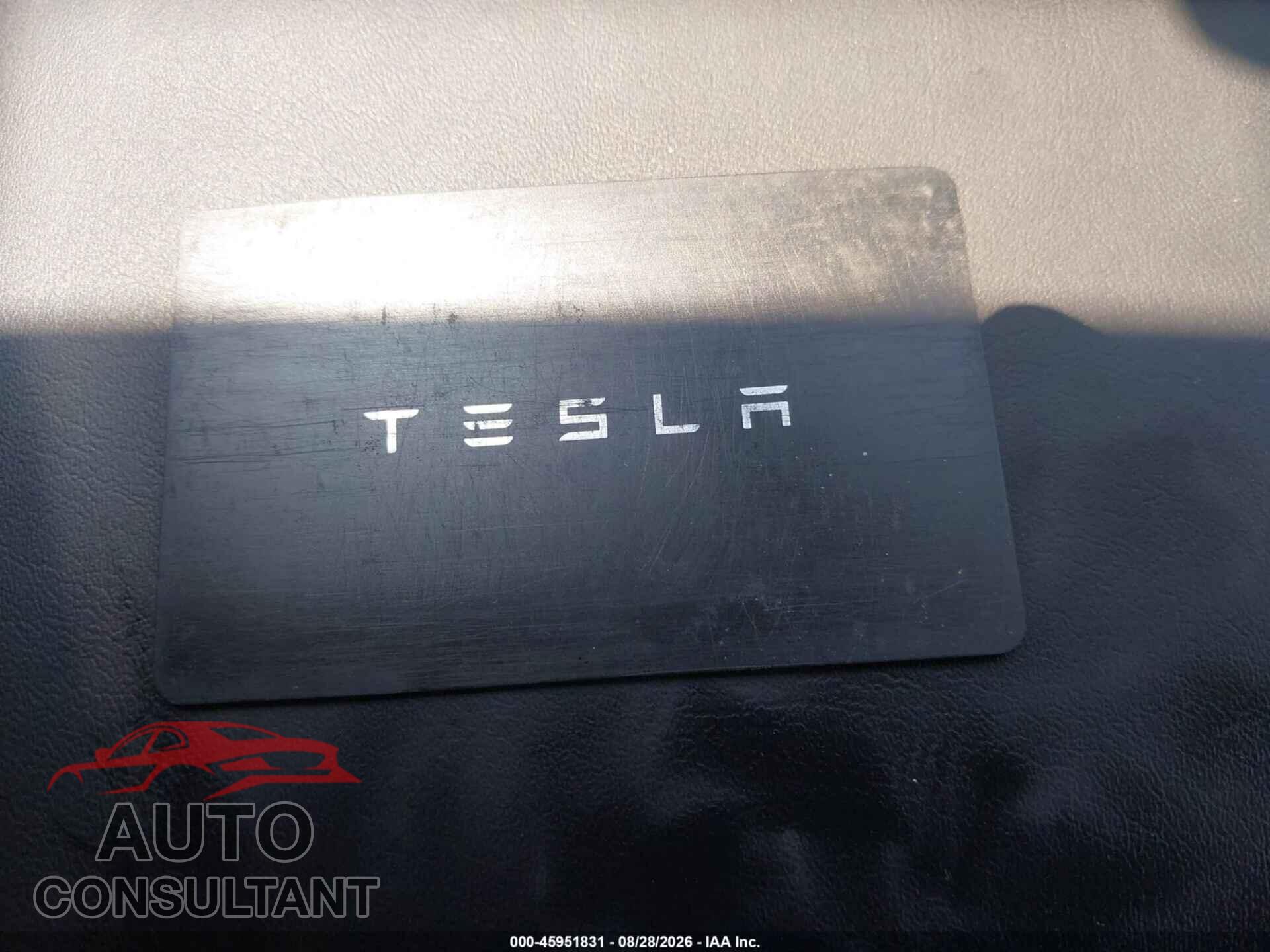 TESLA MODEL 3 2024 - 5YJ3E1EB3RF827911