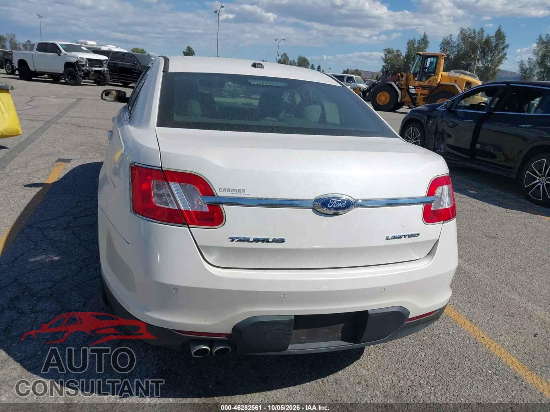 FORD TAURUS 2011 - 1FAHP2FW0BG137428