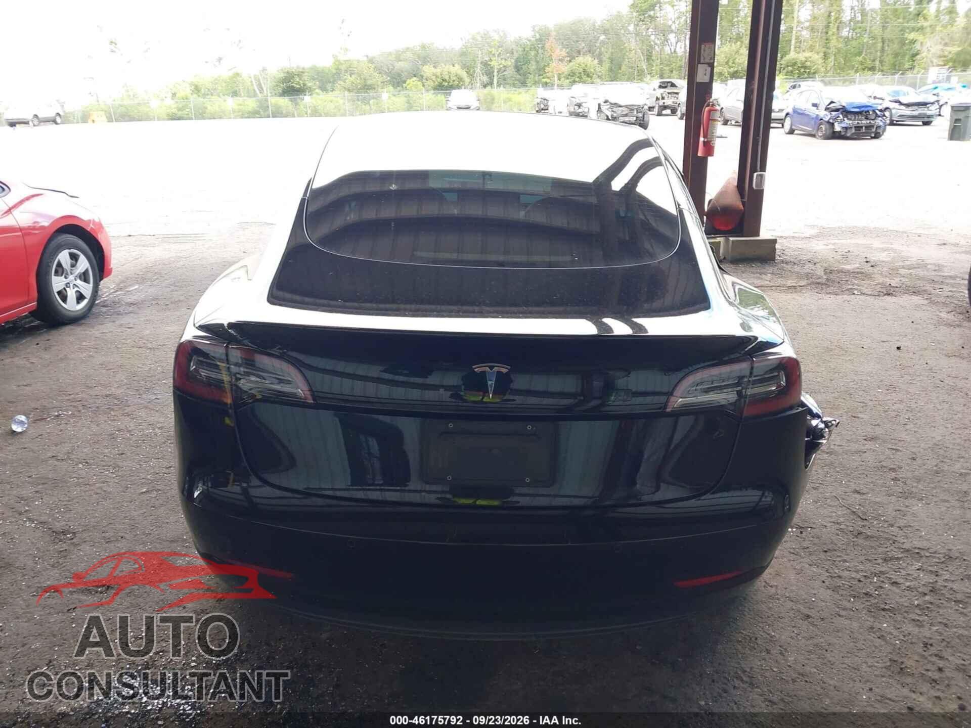 TESLA MODEL 3 2021 - 5YJ3E1EA5MF045609