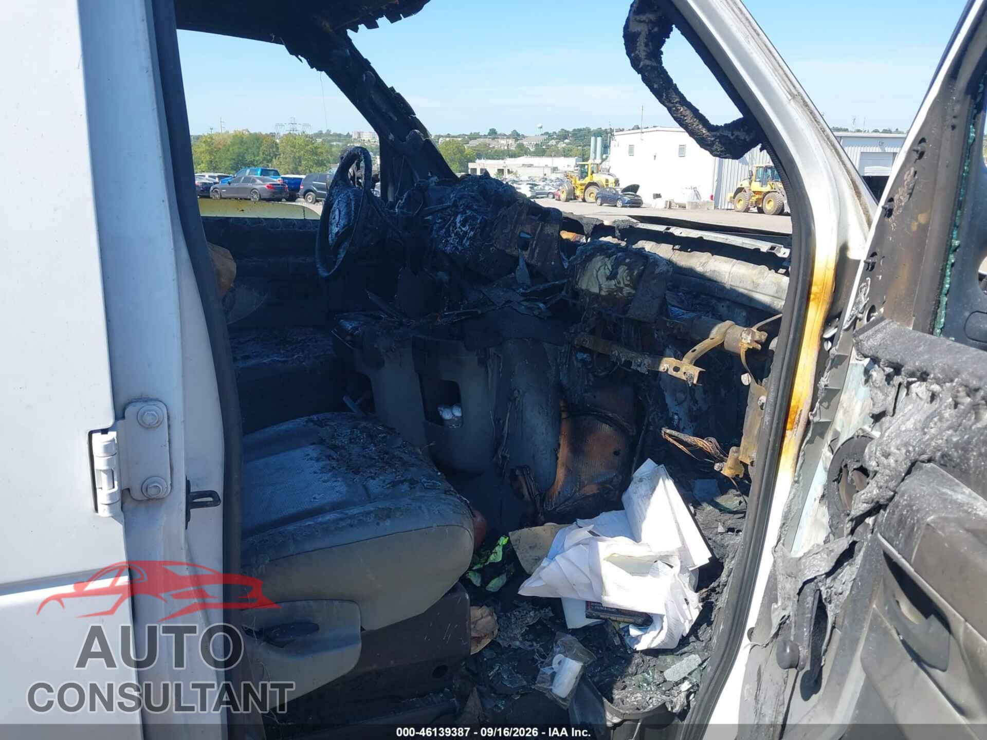 FORD E-250 2011 - 1FTNE2EW8BDA38197