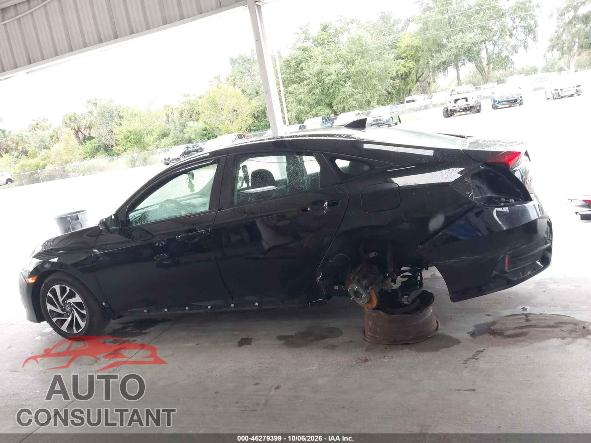 HONDA CIVIC 2017 - 2HGFC2F70HH577850