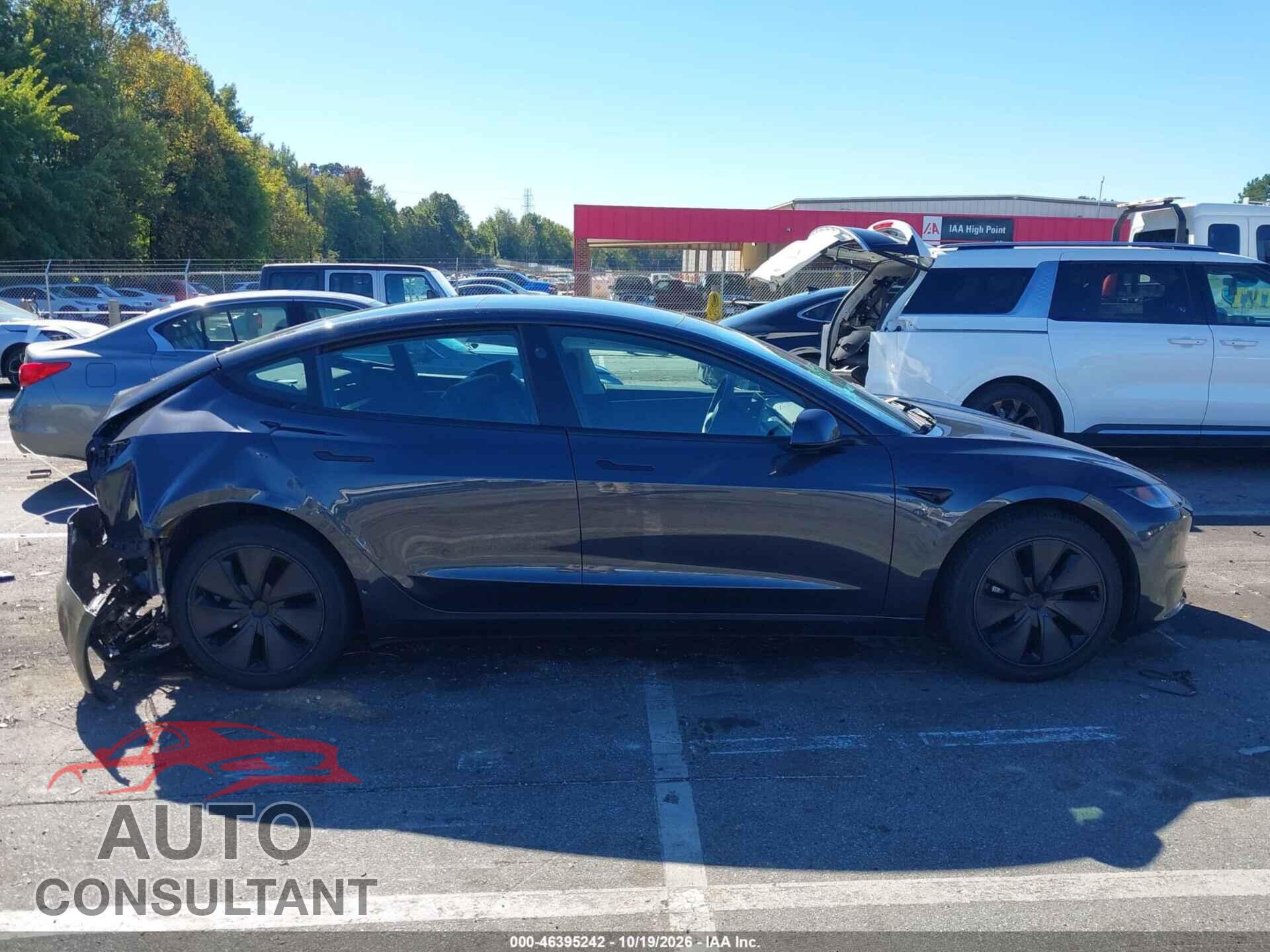 TESLA MODEL 3 2024 - 5YJ3E1EA2RF766574