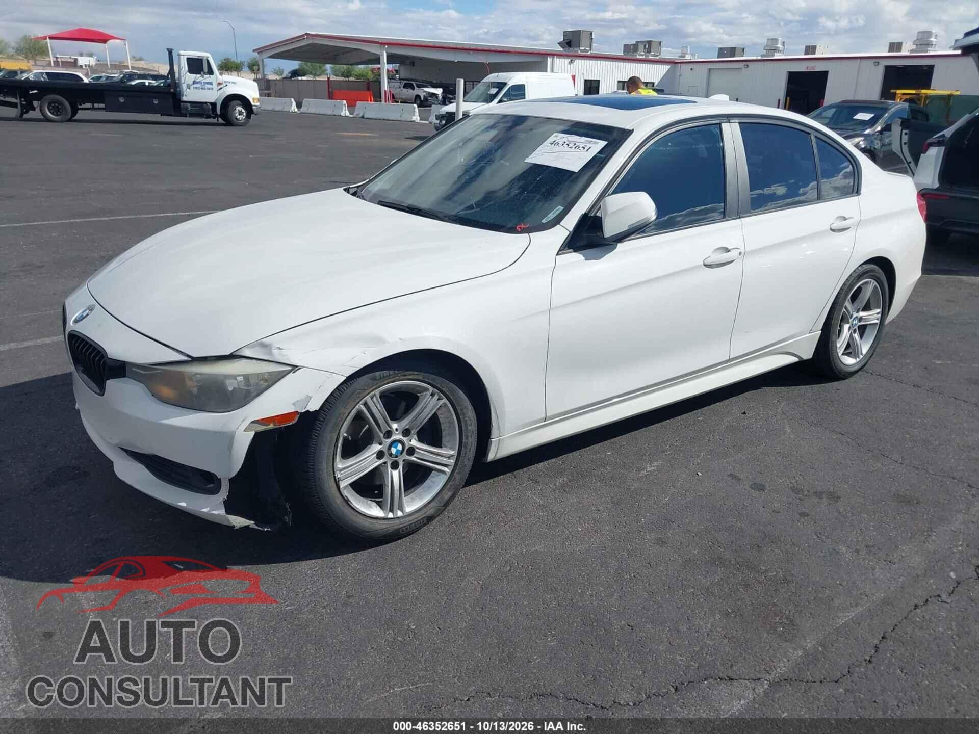BMW 328I 2013 - WBA3C1C53DF443468