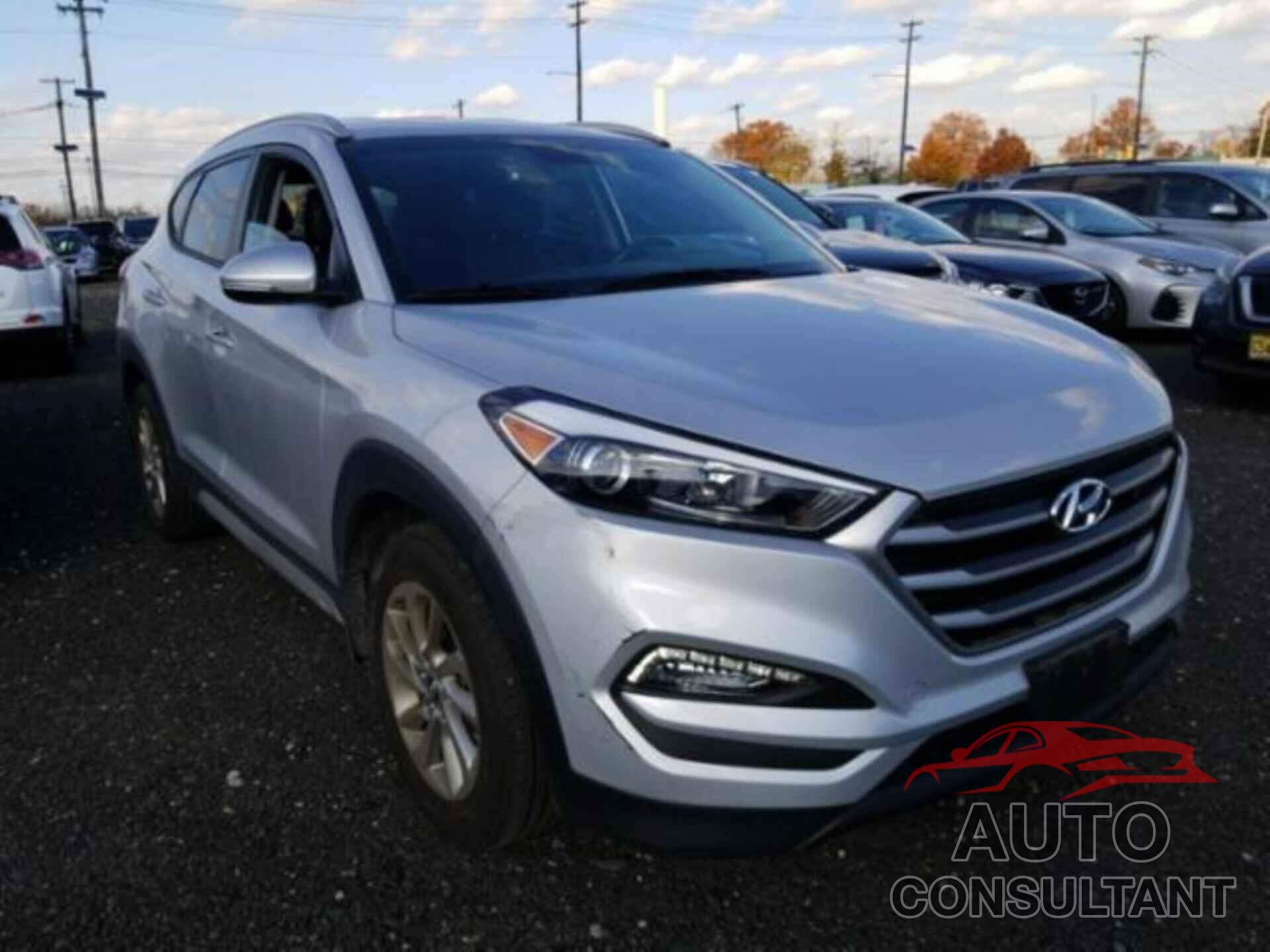 HYUNDAI TUCSON 2017 - KM8J33A4XHU418645
