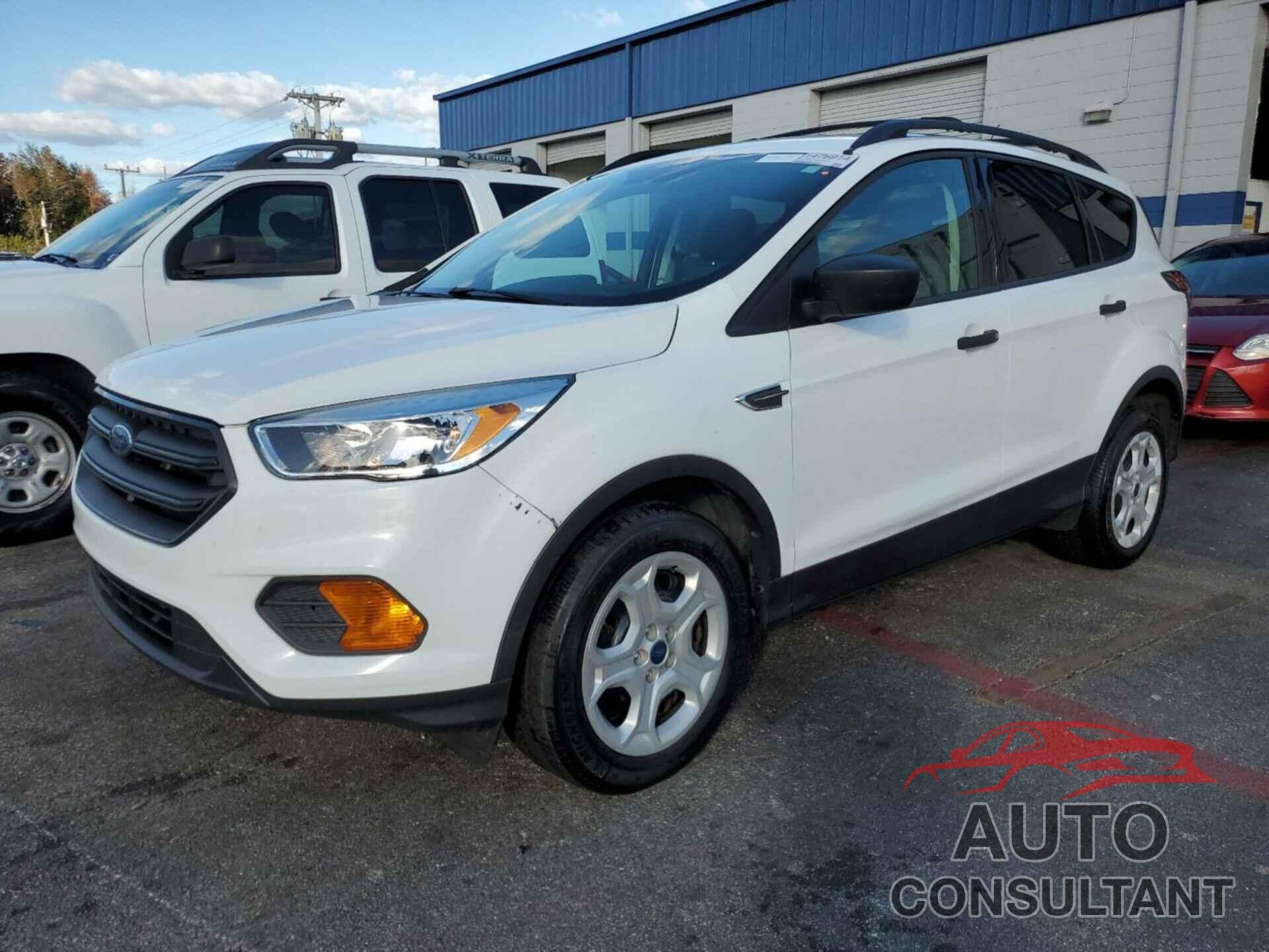 FORD ESCAPE 2017 - 1FMCU0F72HUD78584