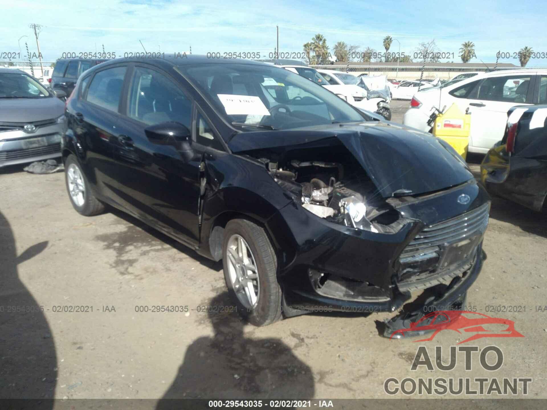 FORD FIESTA 2018 - 3FADP4EJ7JM114121