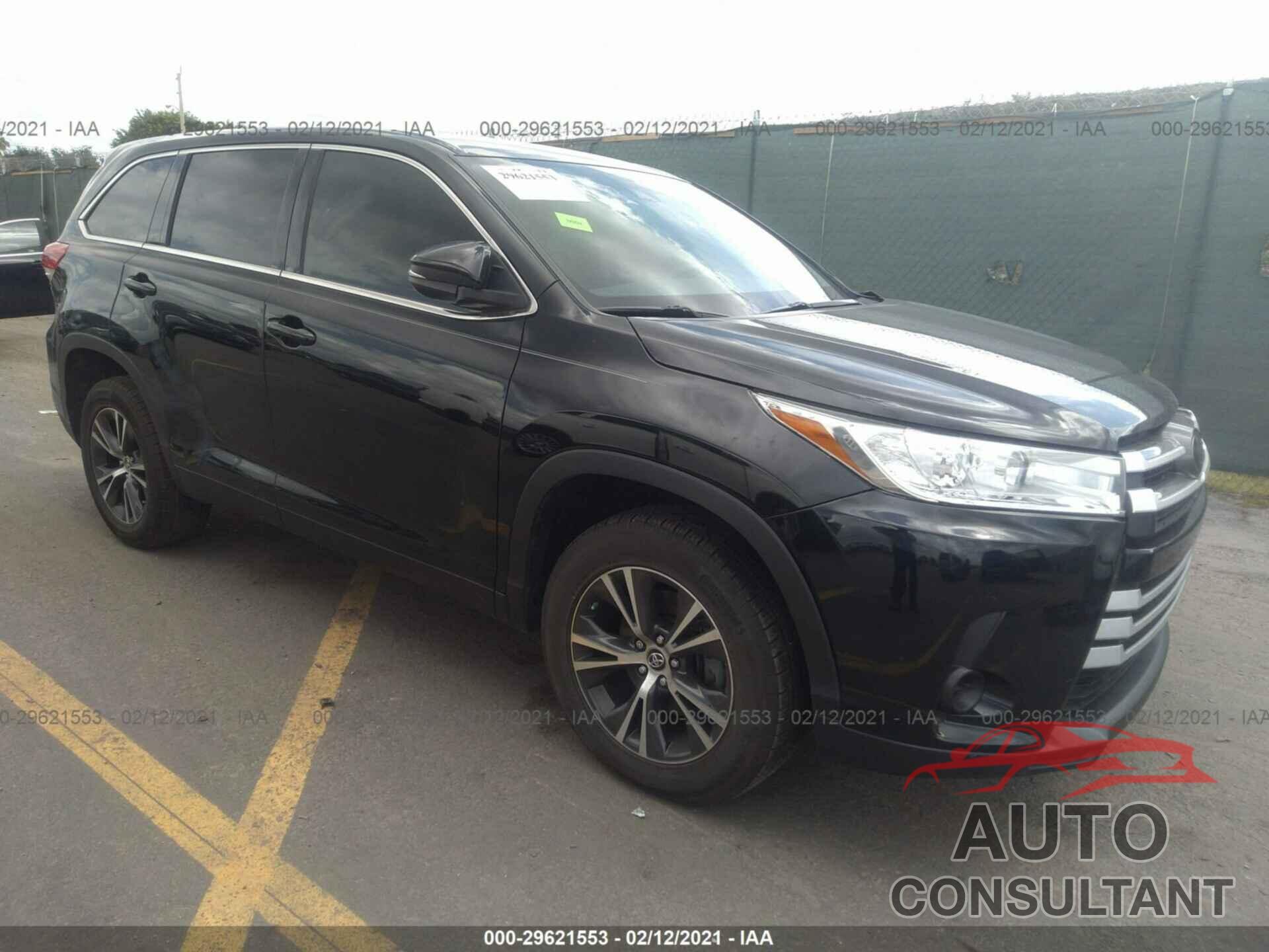 TOYOTA HIGHLANDER 2019 - 5TDZZRFH3KS294671
