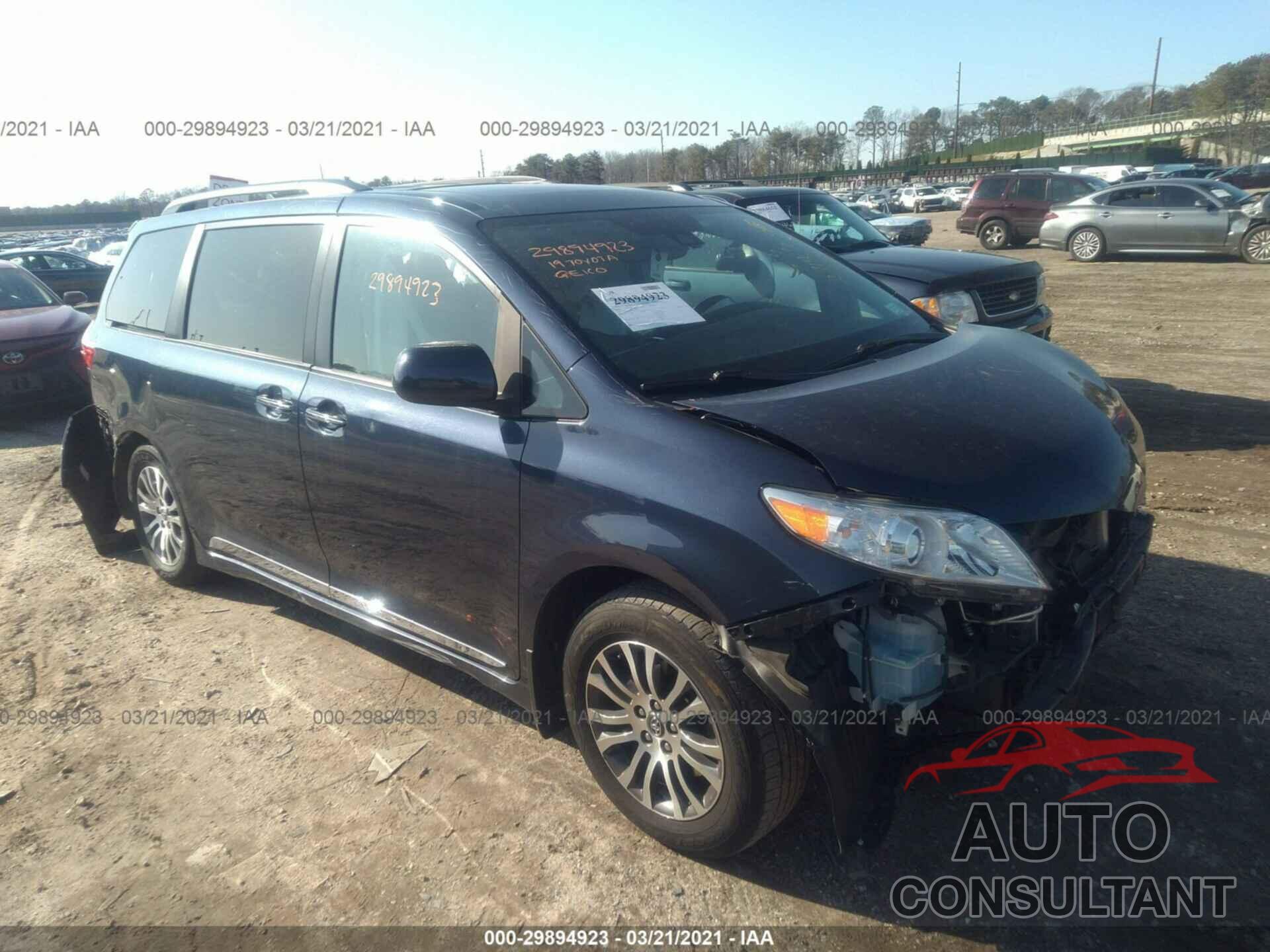 TOYOTA SIENNA 2019 - 5TDYZ3DC7KS990918