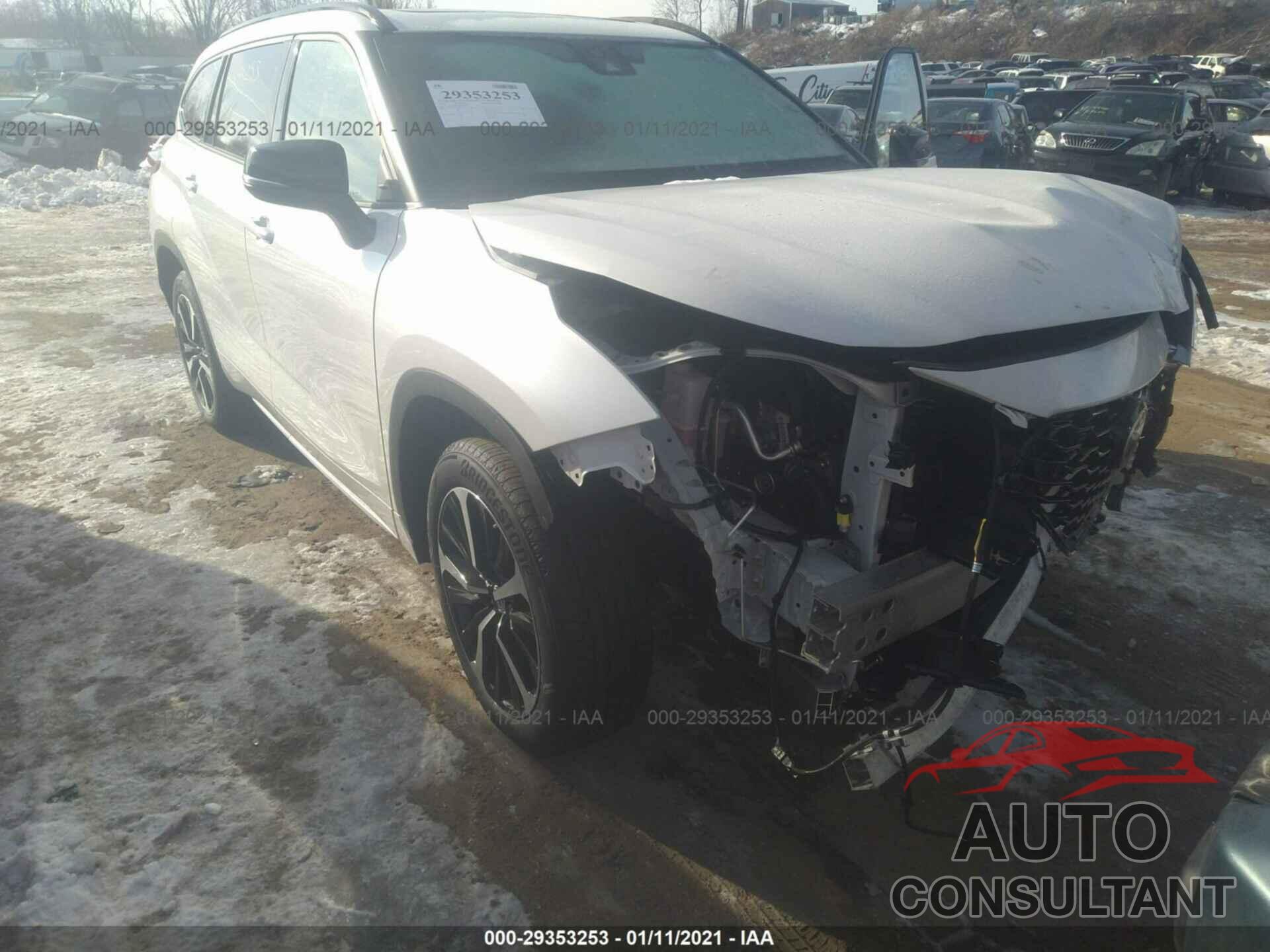 TOYOTA HIGHLANDER 2021 - 5TDJZRBH7MS067019