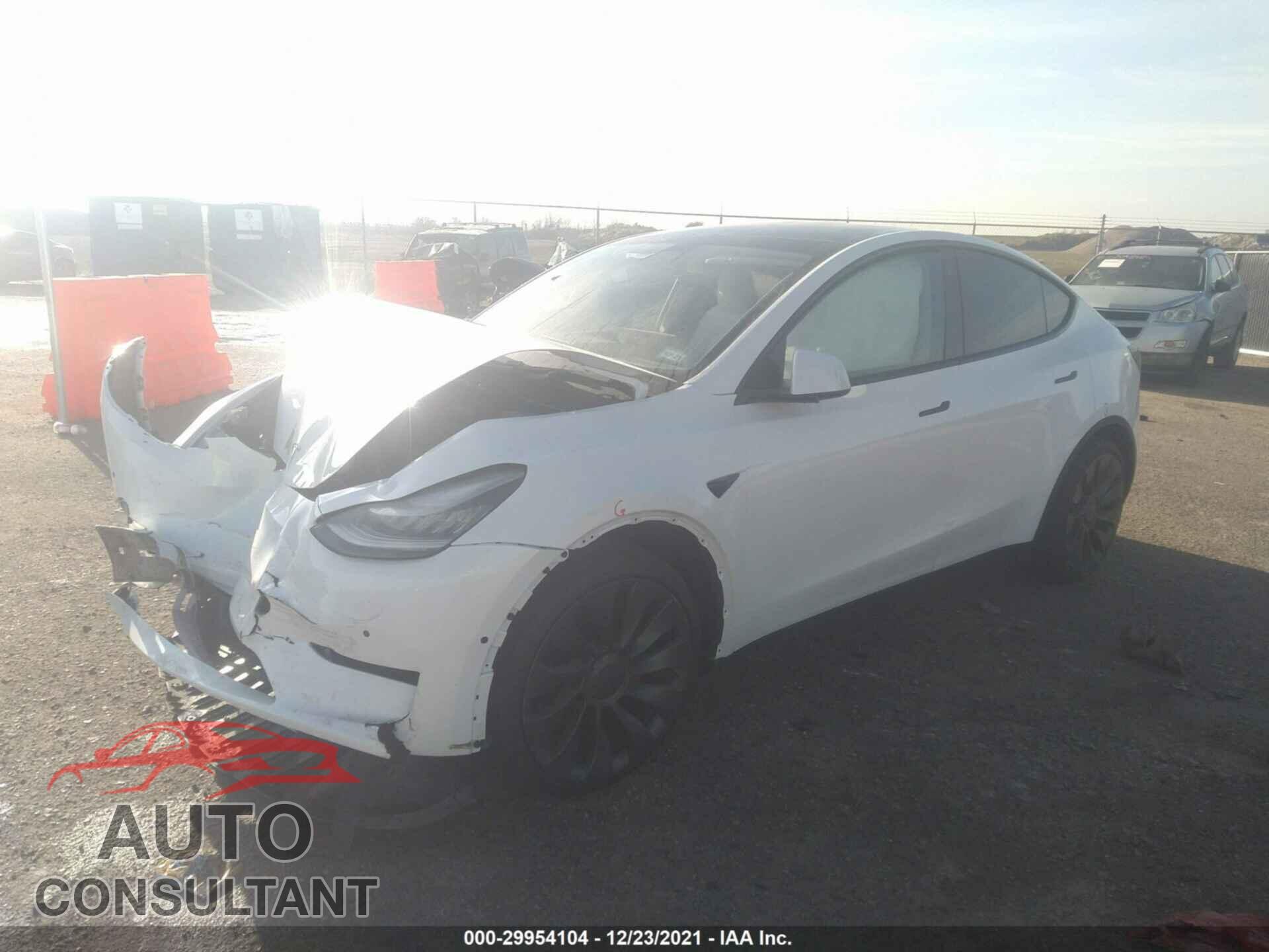 TESLA MODEL Y 2020 - 5YJYGDEF3LF040775